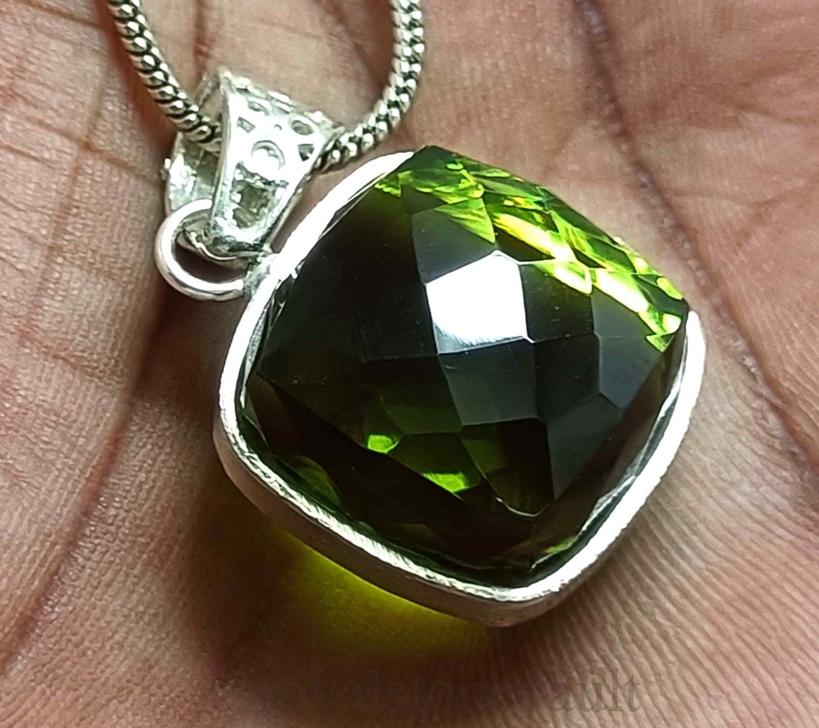 IGL Certified 67.35 Ct Color Change Alexandrite Pendant 925 Sterling Silver 5ANI