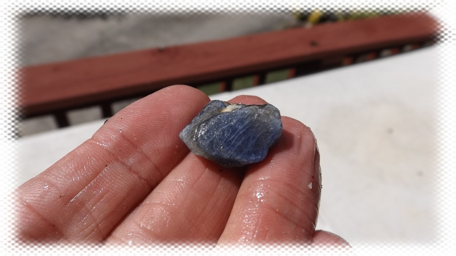2 lbs : Authentic Blue Sapphire Corundum Natural Rough Gemstone Crystal Pieces