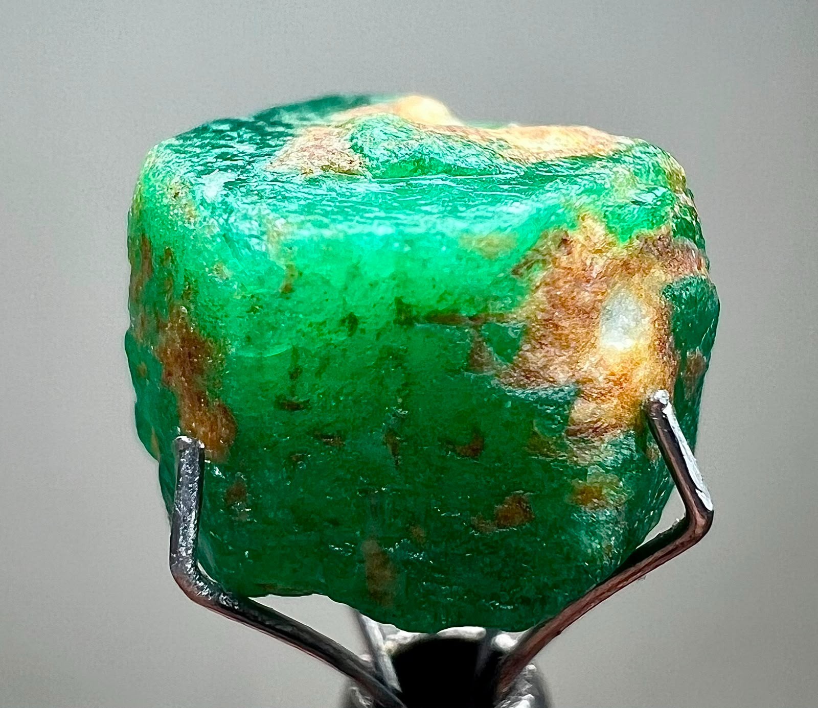 8 CT, Full Terminated Natural Top Green Emerald Huge Crystal From Swat Pakistan