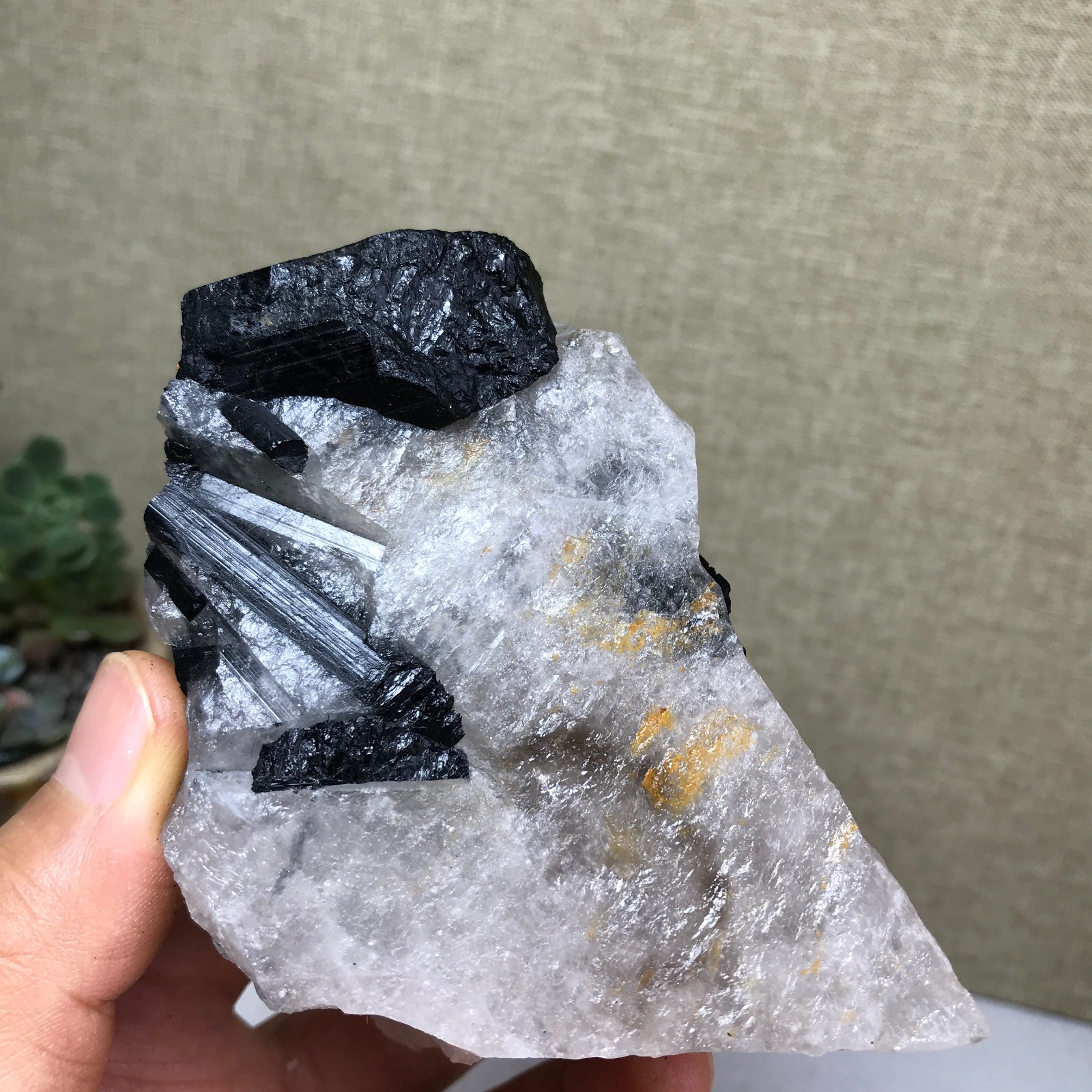 290g Natural tourmaline Crystal paragenesis gemstone original Specimen A4987