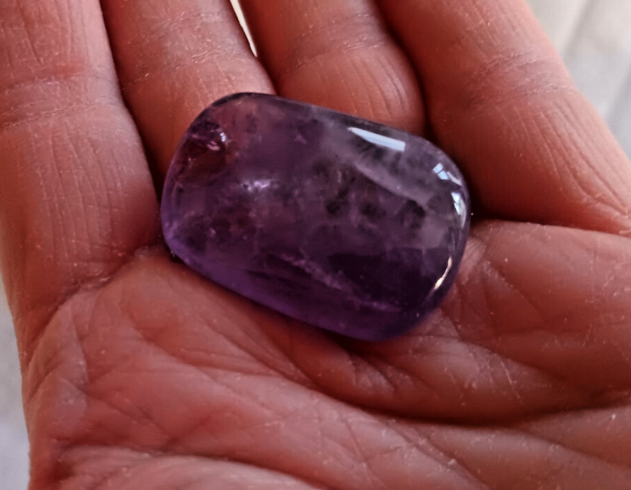 PURPLE AMYTHYST SMALL TUMBLED STONE SPECIMEN JEWEL QUALITY 1″ X .75 X .25″ XLNT
