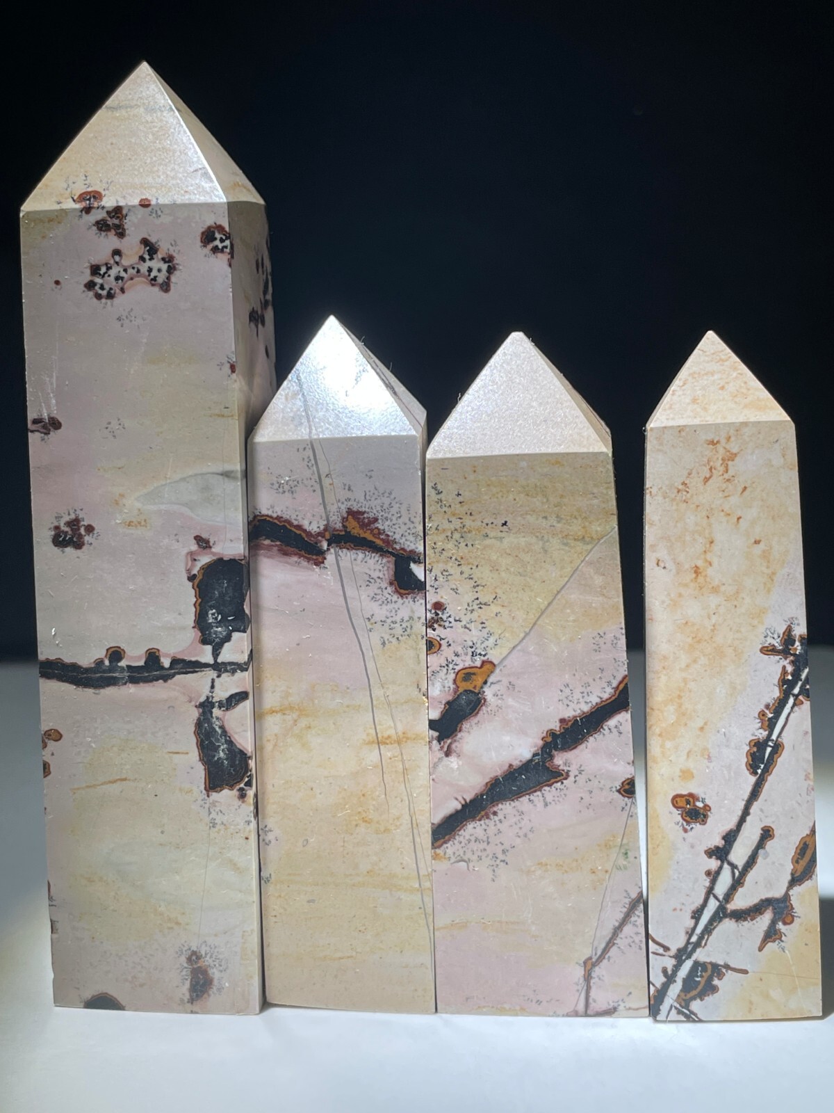 Natural traditional Chinese painting stone tower