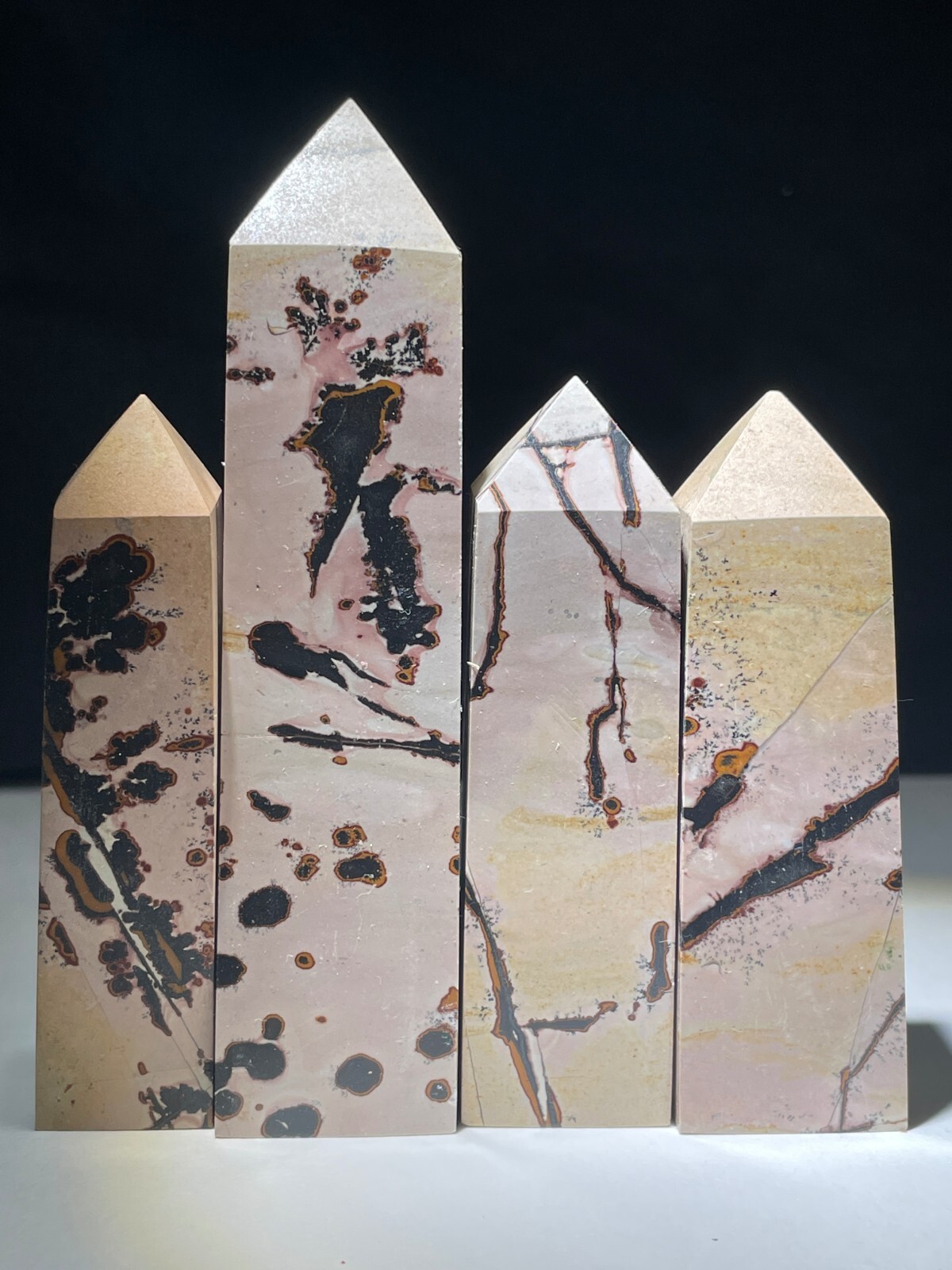 Natural traditional Chinese painting stone tower