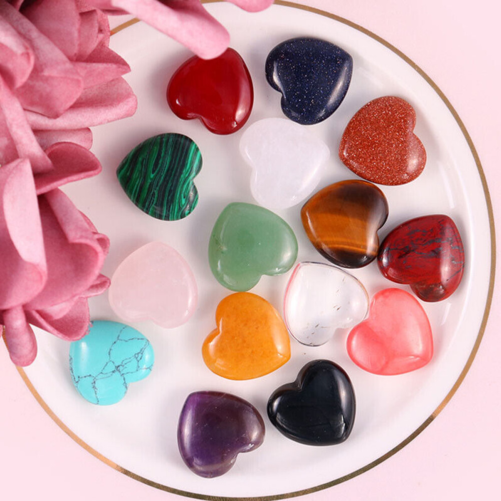 20mm Natural Crystal Quartz Carved Heart Shaped Healing Love Gemstone wholesale