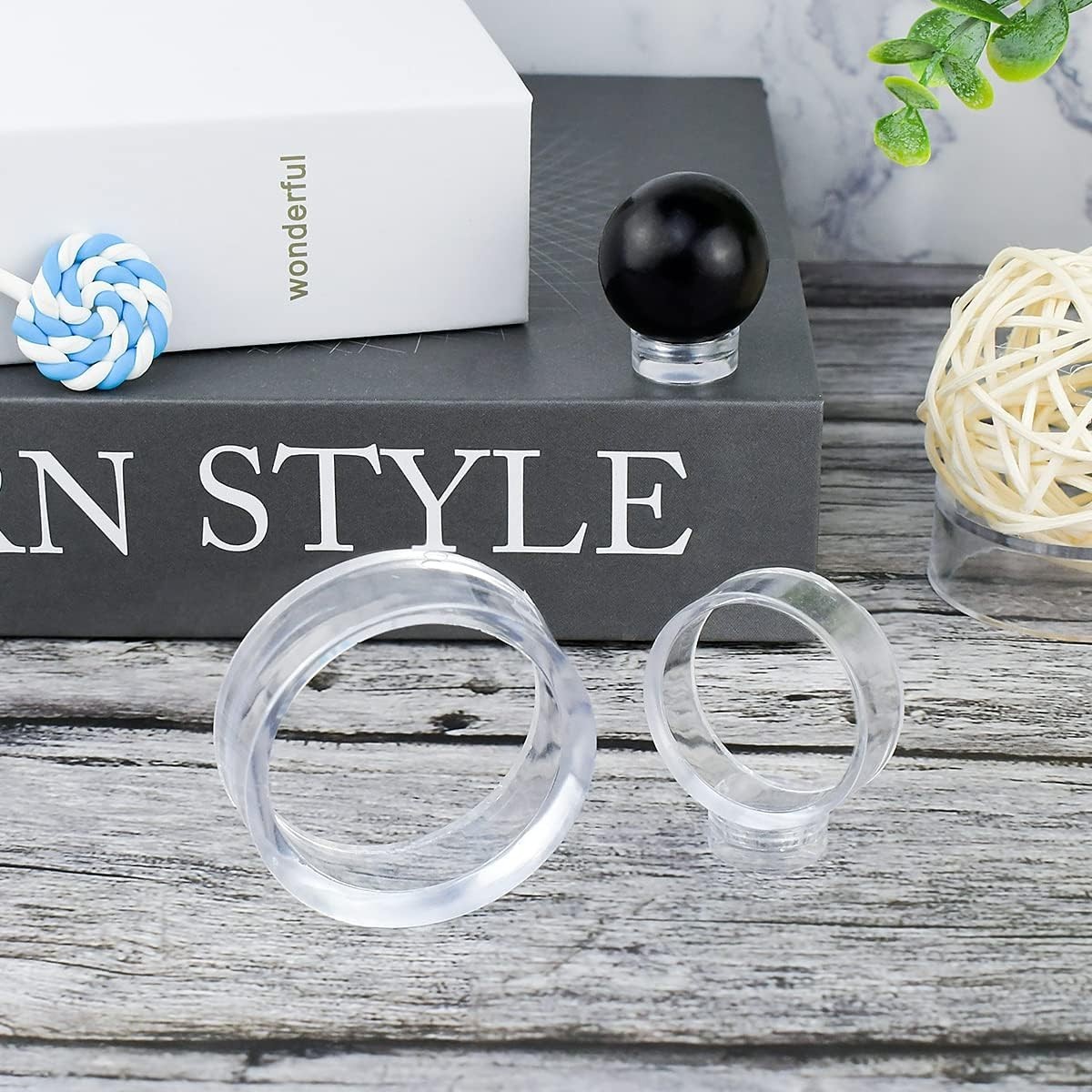 Polished Acrylic Round Display Stands – 12 Pieces for Effortless Visualization