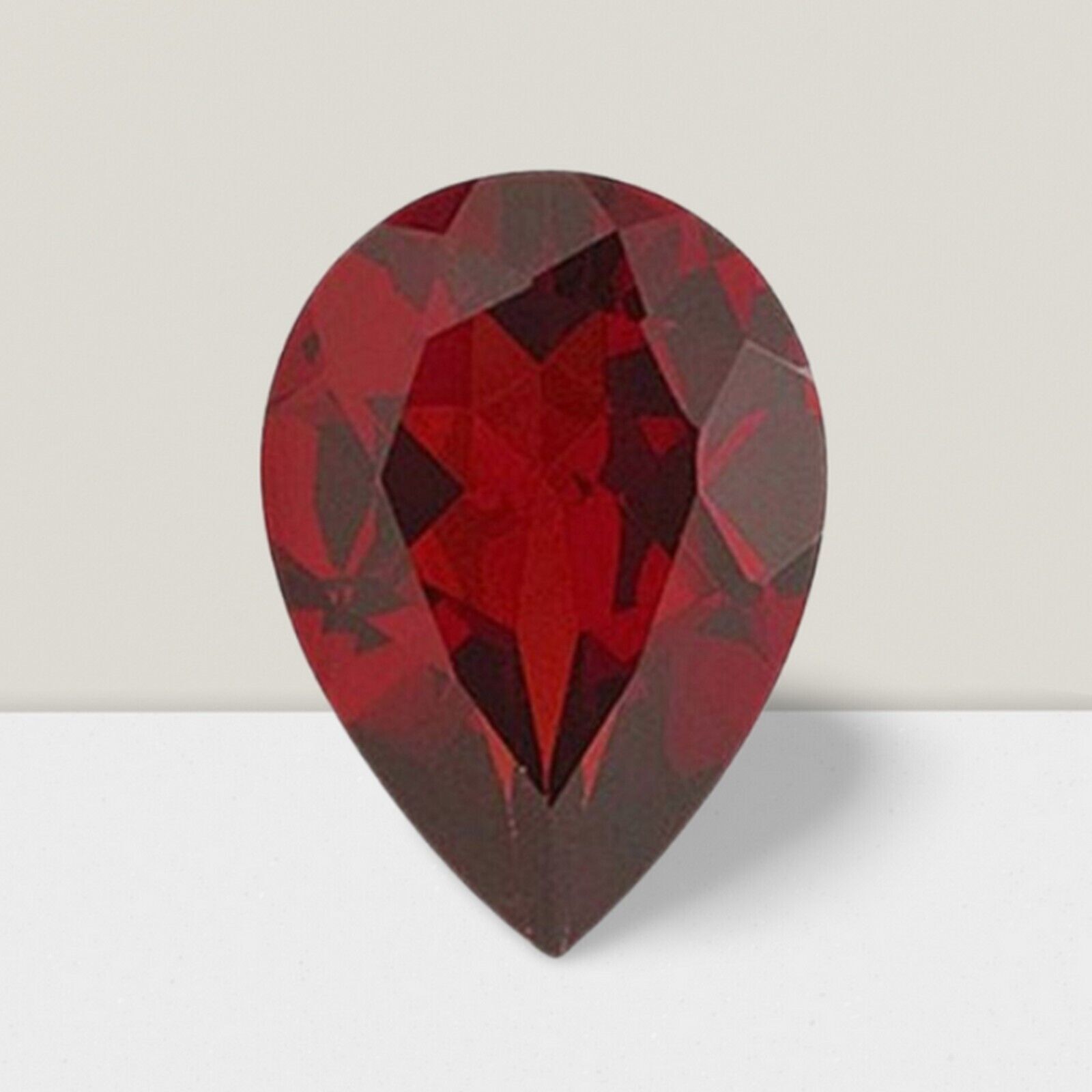 Garnet Pear Cut Gemstone 5 Cts – 14×9 mm Calibrated Loose Gem