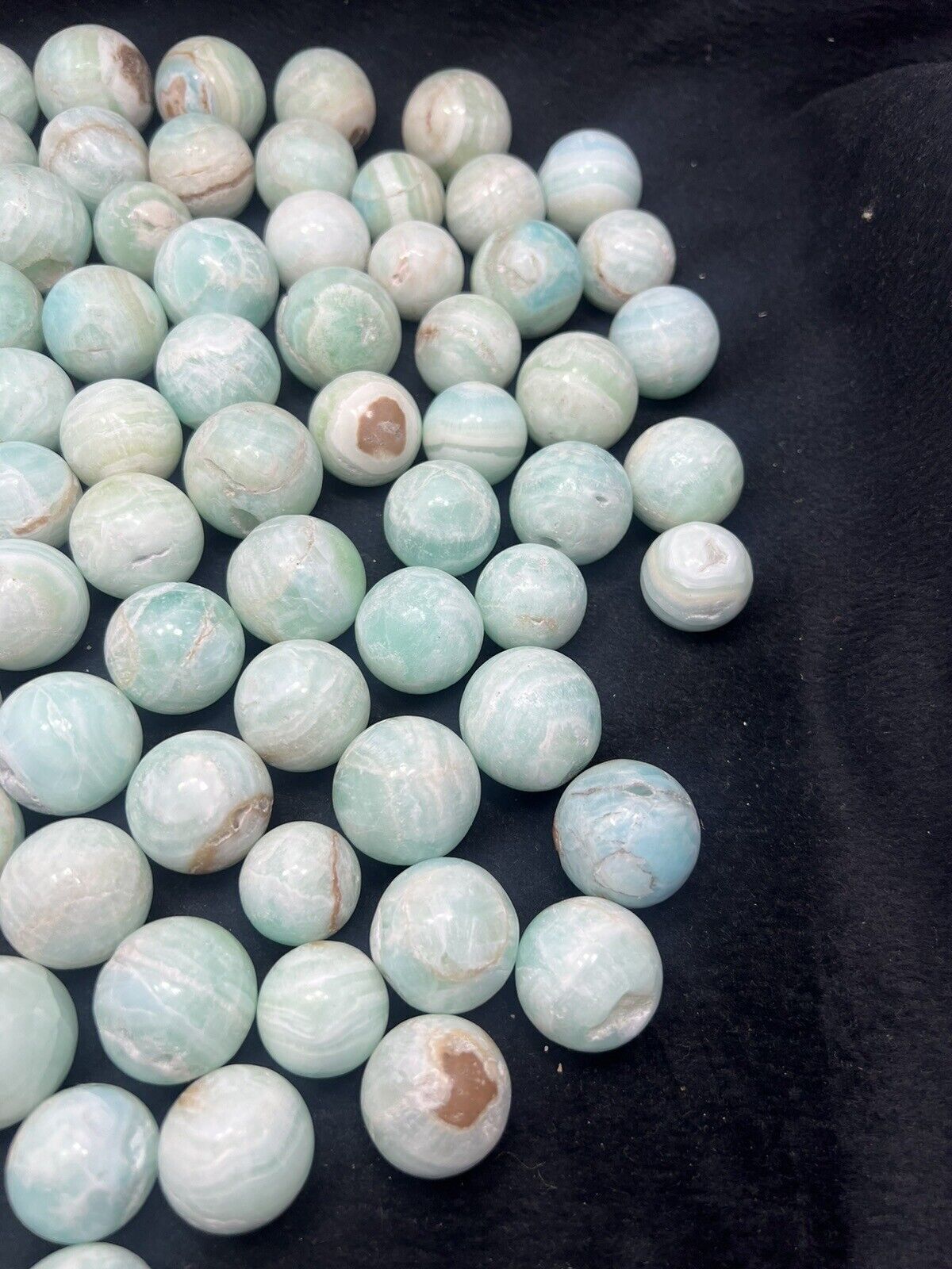 20-30mm round small spheres Aragonite balls 100 PCs wholesale lot Beads undril