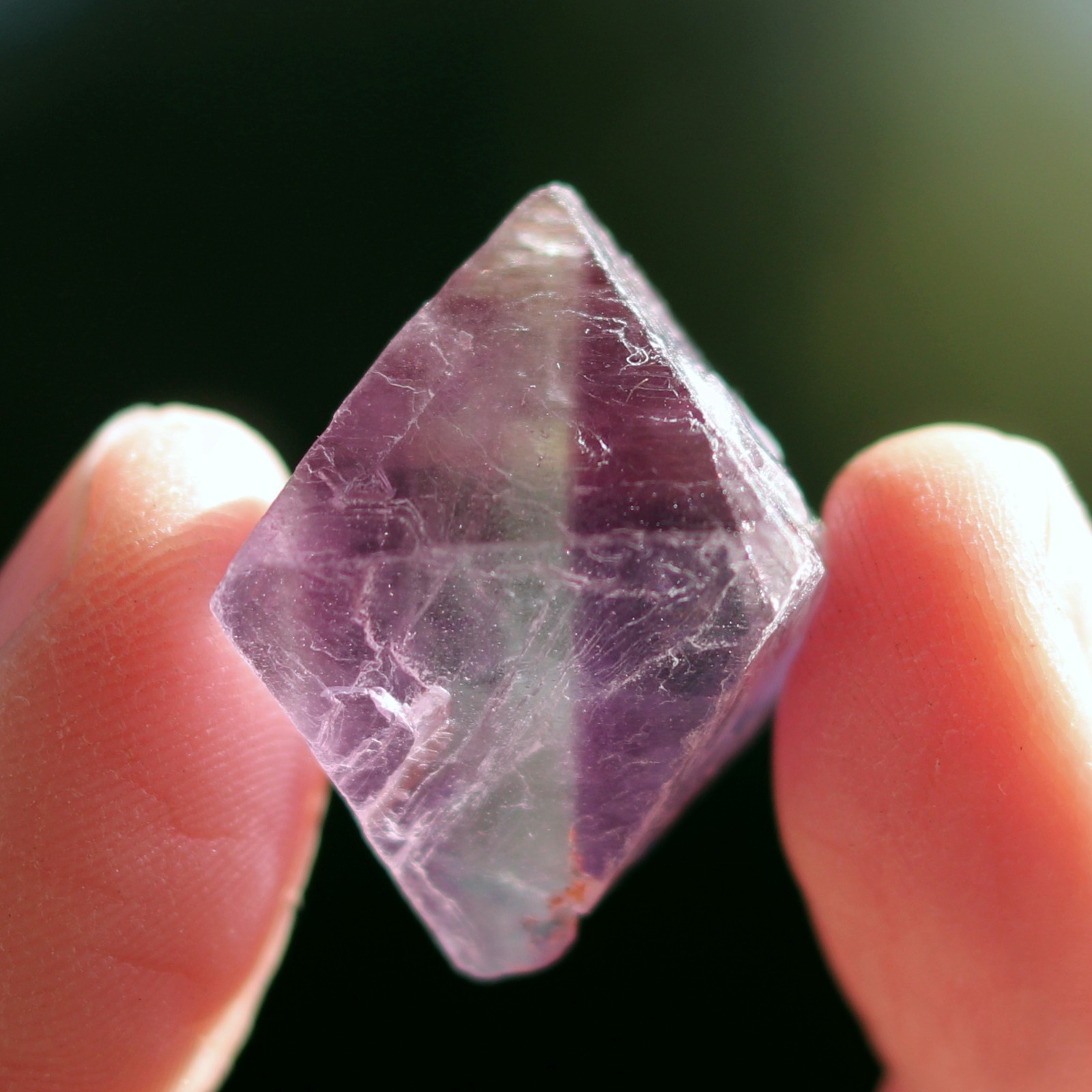Fluorescent Mineral Specimen: Fluorite Octahedron (FLU63)
