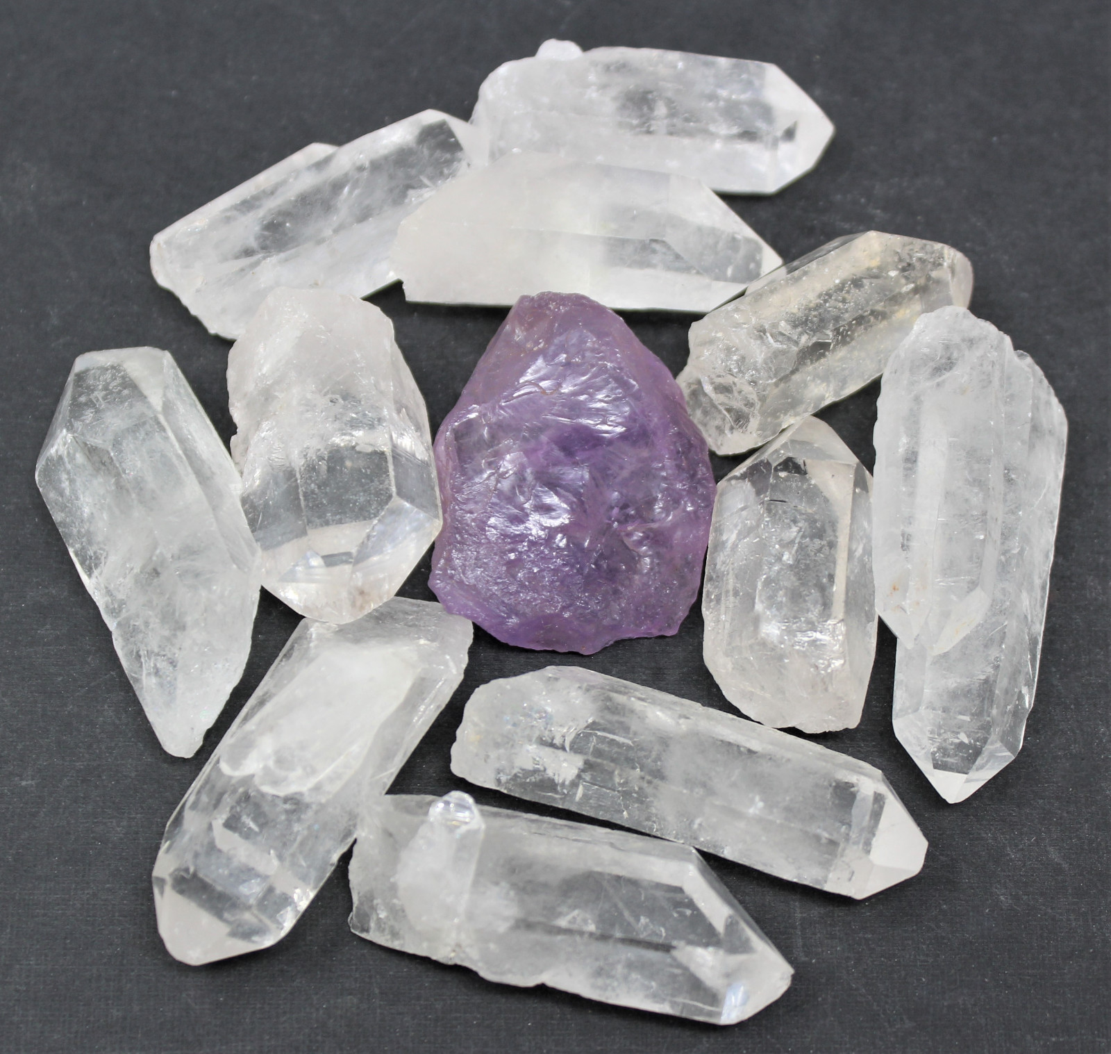 LARGE CHUNKY Clear Quartz Points 1/4 Lb (4 oz) Lot (+ 1 Rough Natural Amethyst)