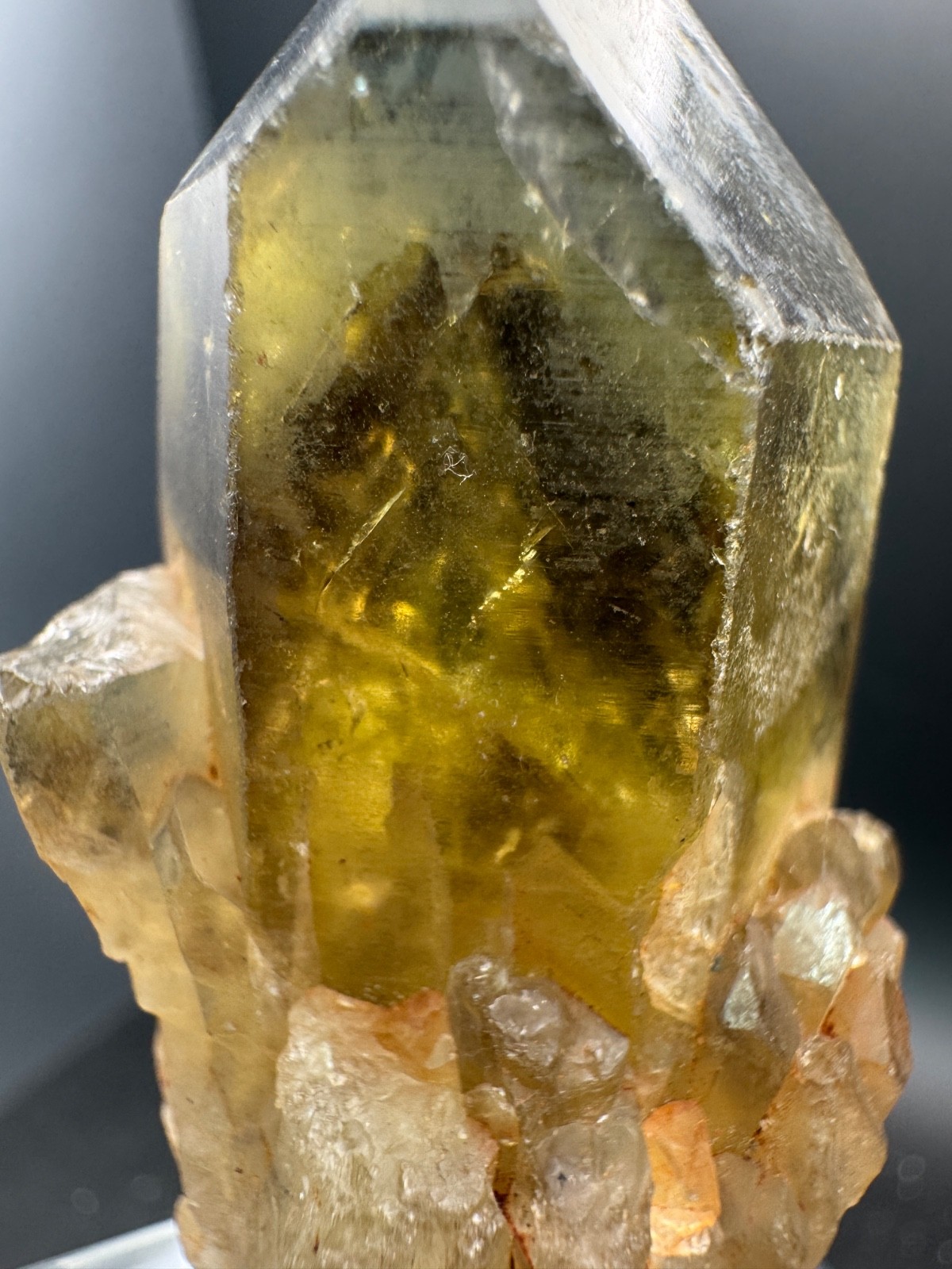 6707 Citrine Point with Phantoms Galore Congo 50g