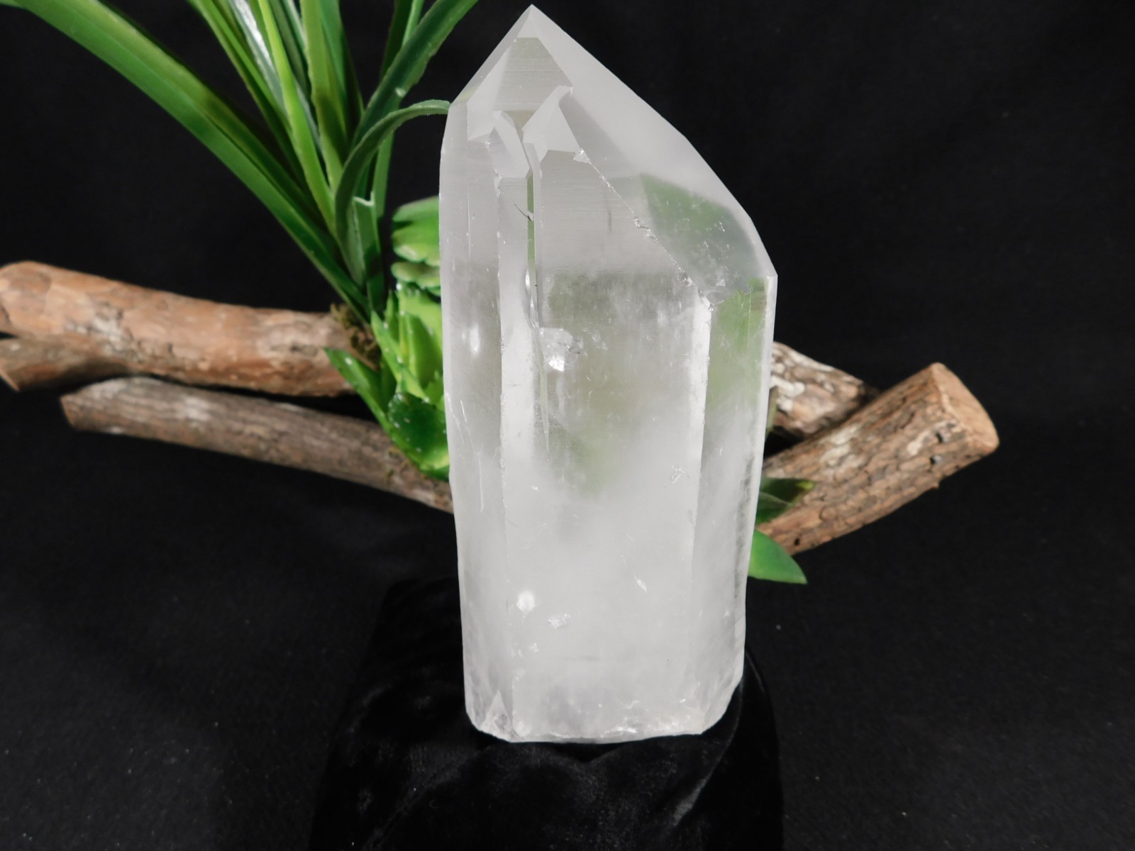 Big! Semi Translucent LEMURIAN Quartz Crystal From Brazil 710gr