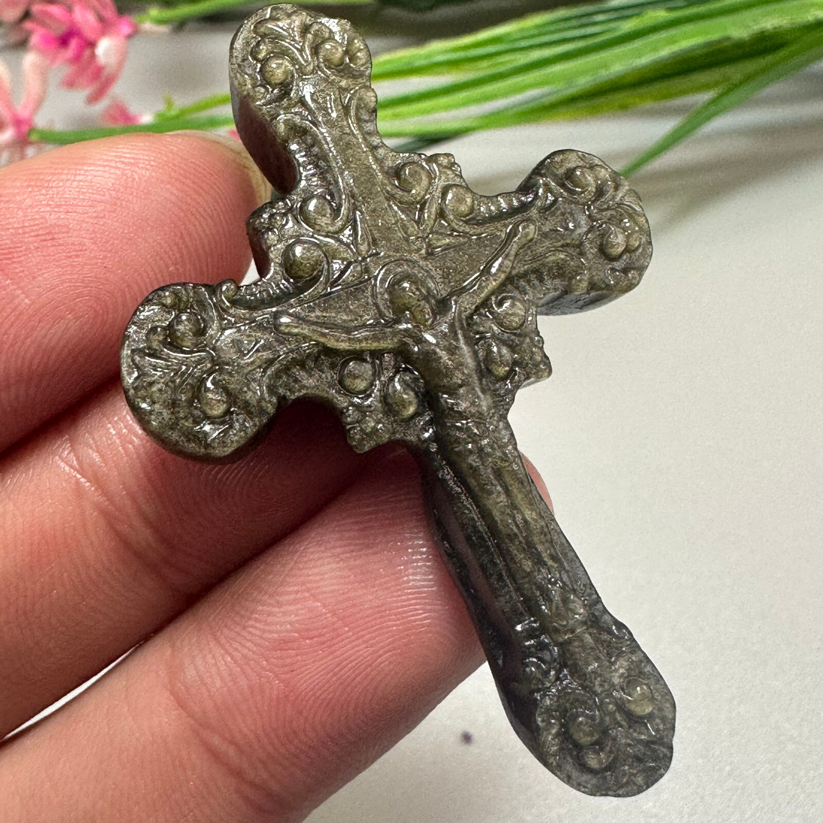 Natural Gold Obsidian Christianity Cross Quartz Jesus Crystal Reiki Healing 1PC