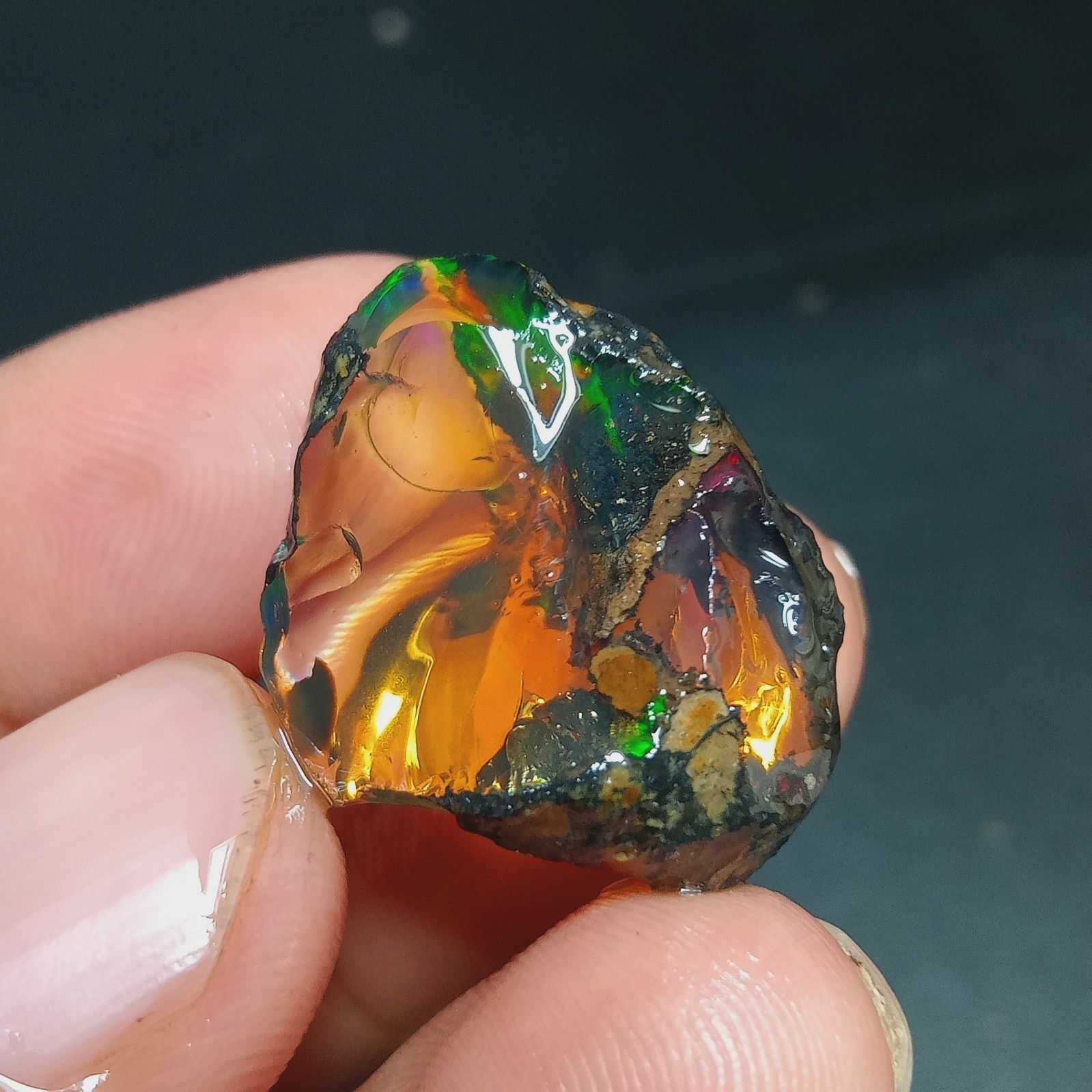Natural Ethiopian Opal Rough Stone – 20 Carat Multicolor Fire Opal | 24×19×12 mm