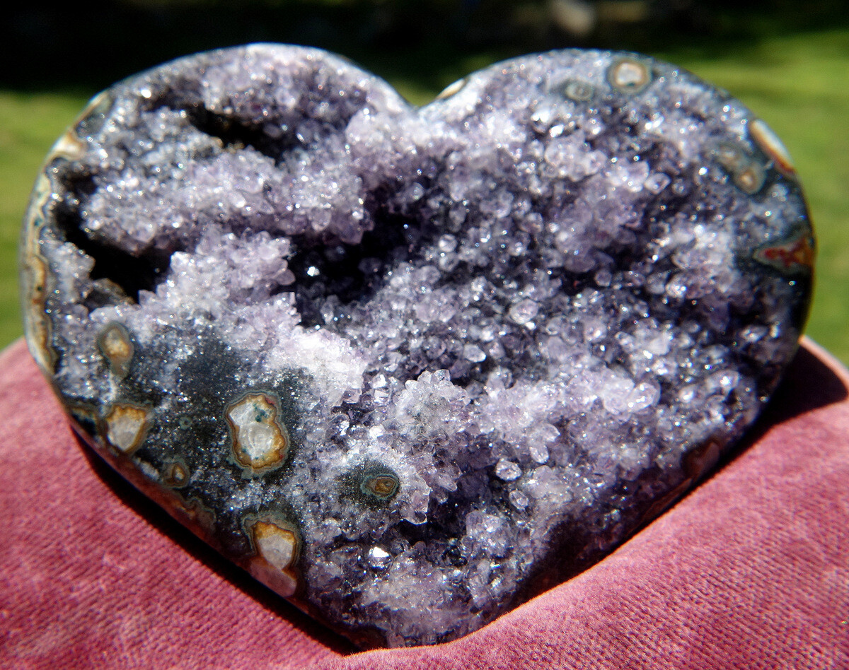 Large Purple Crystal Amethyst Stone Heart Uruguay