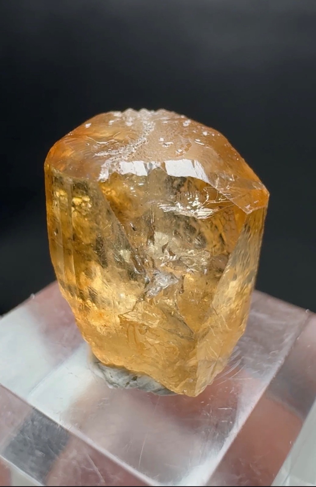27 carats, Topaz crystal perfect terminated- origin Skardu Pakistan