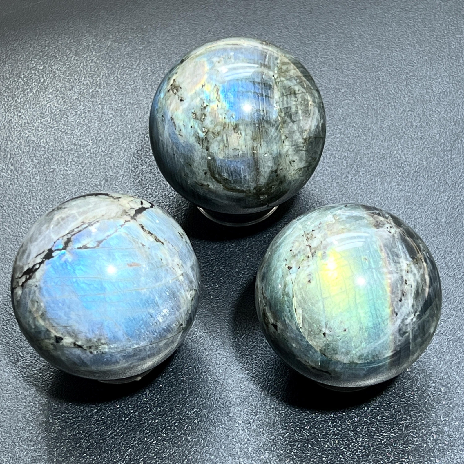 Flashy Labradorite Spheres (50-60mm) Wholesale Carving Gemstone