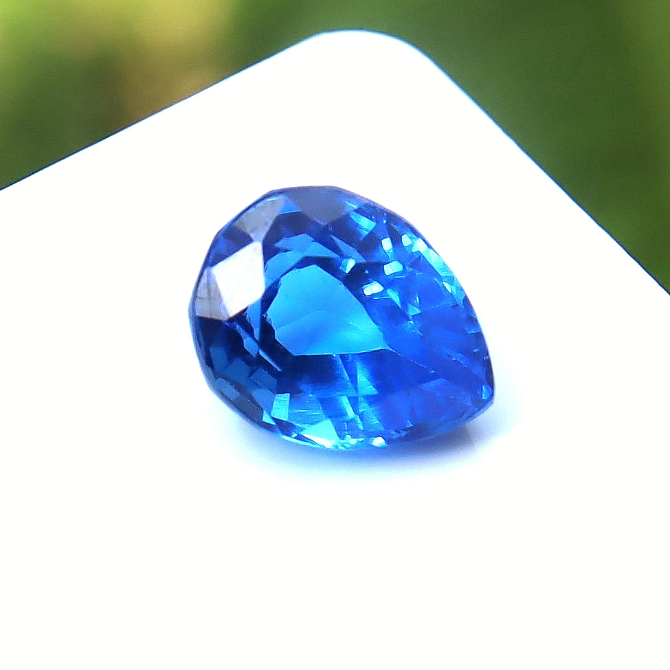 4-5 Ct AAA+ Gemstone Pear Cut Blue Sapphire GGI Certified Loose Gemstone