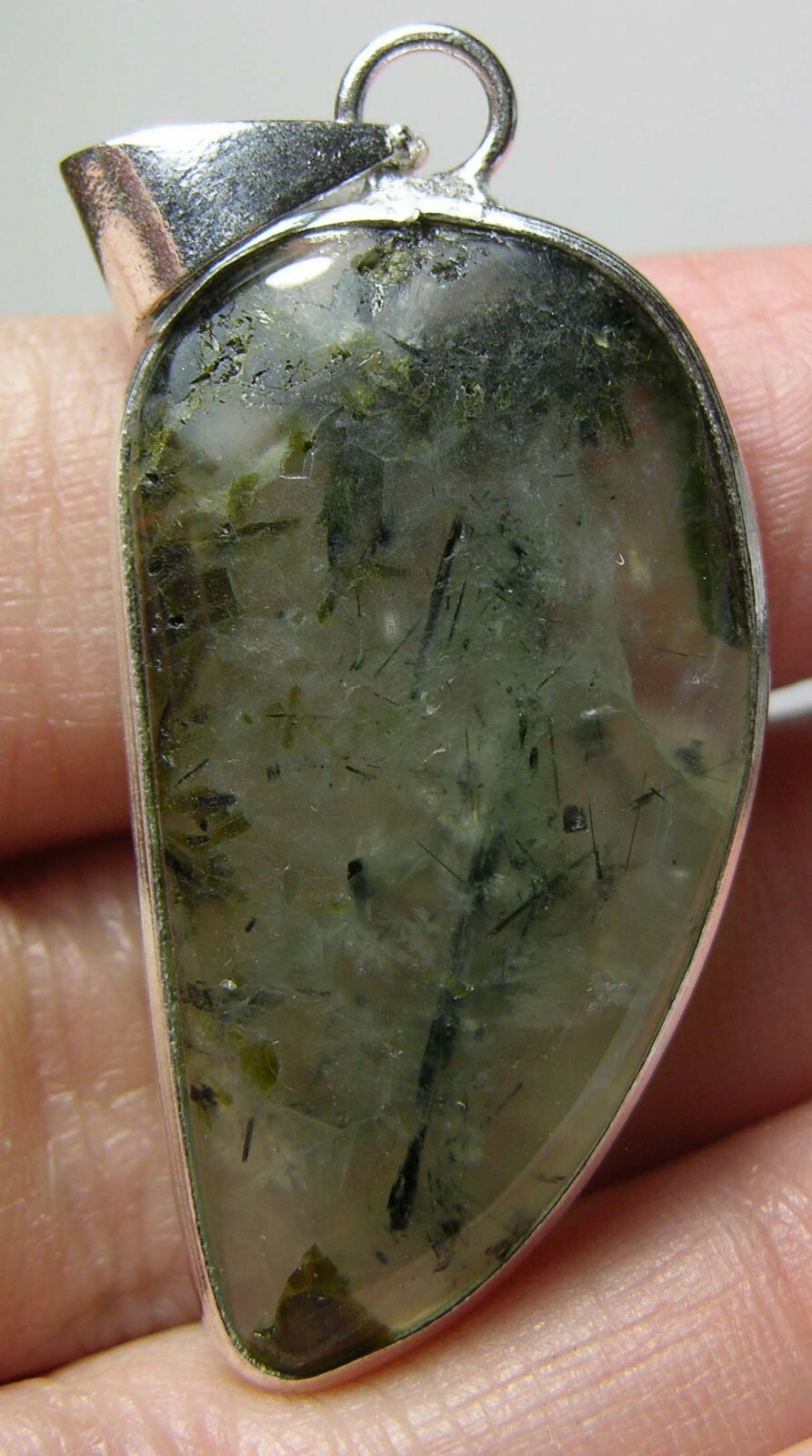 #11 India 100% Natural 37.60ct Tourmaline Prehnite Cabochon Pendant 7.50g 35mm
