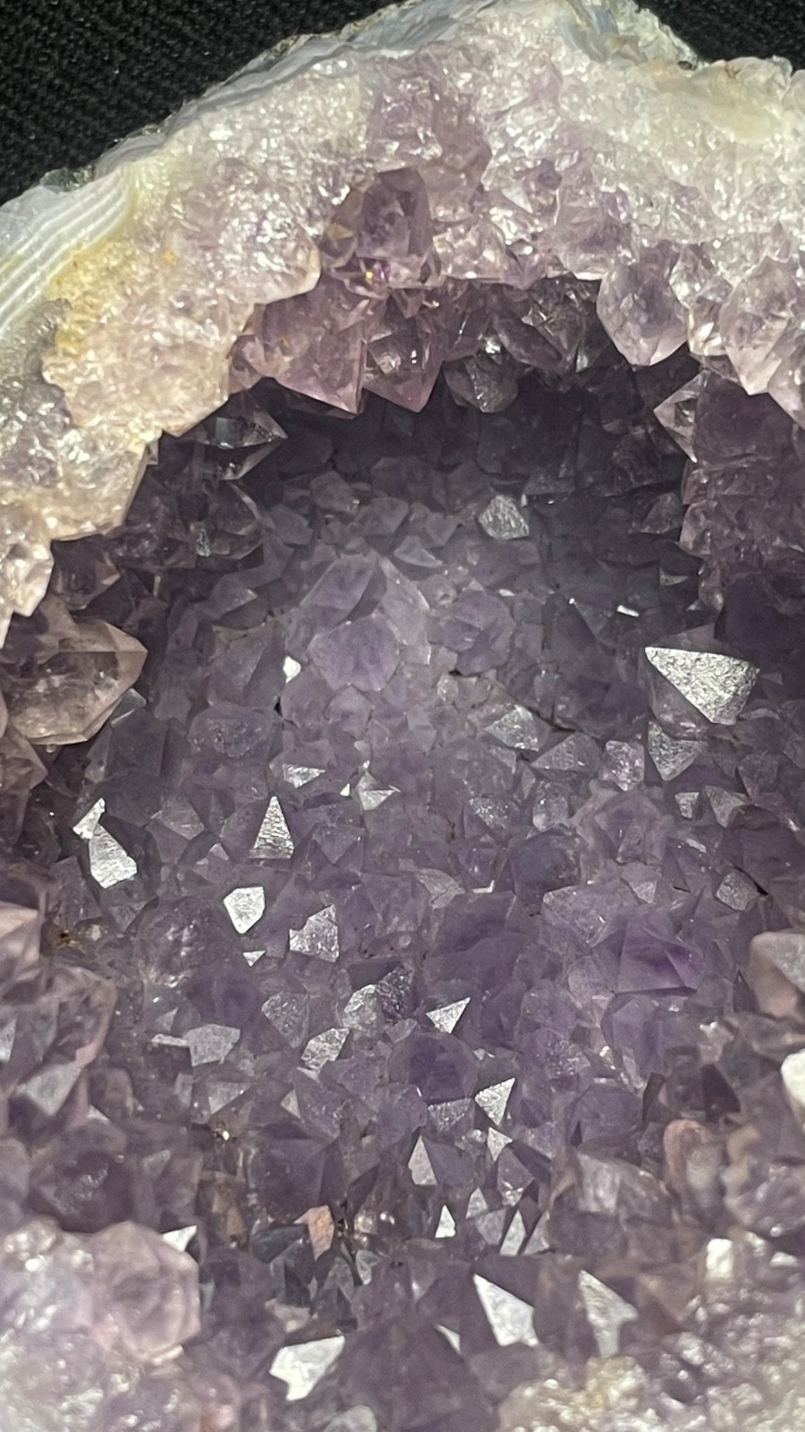 Stunning amethyst crystal W/ agate design in formation of geode specimen
