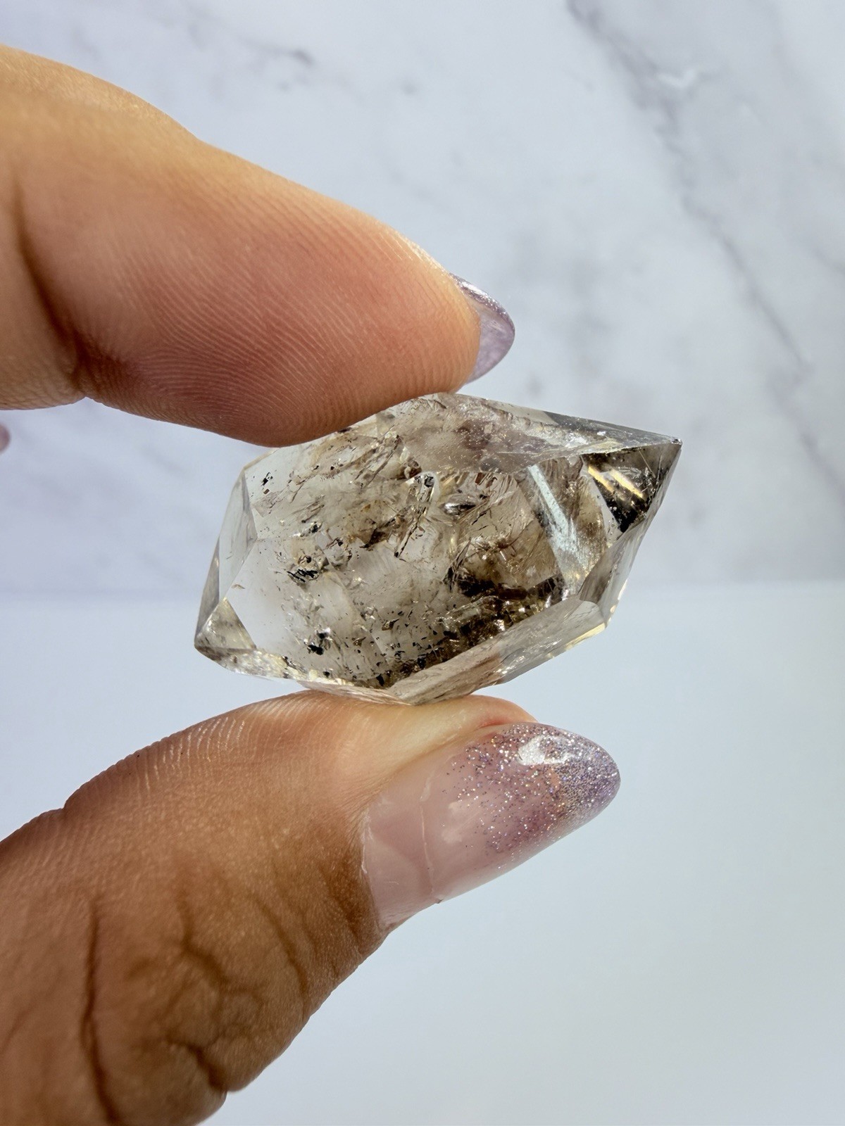 High Luster Enhydro Quartz w/ Moving Bubble &/or Carbon/Black Inclusions,A517