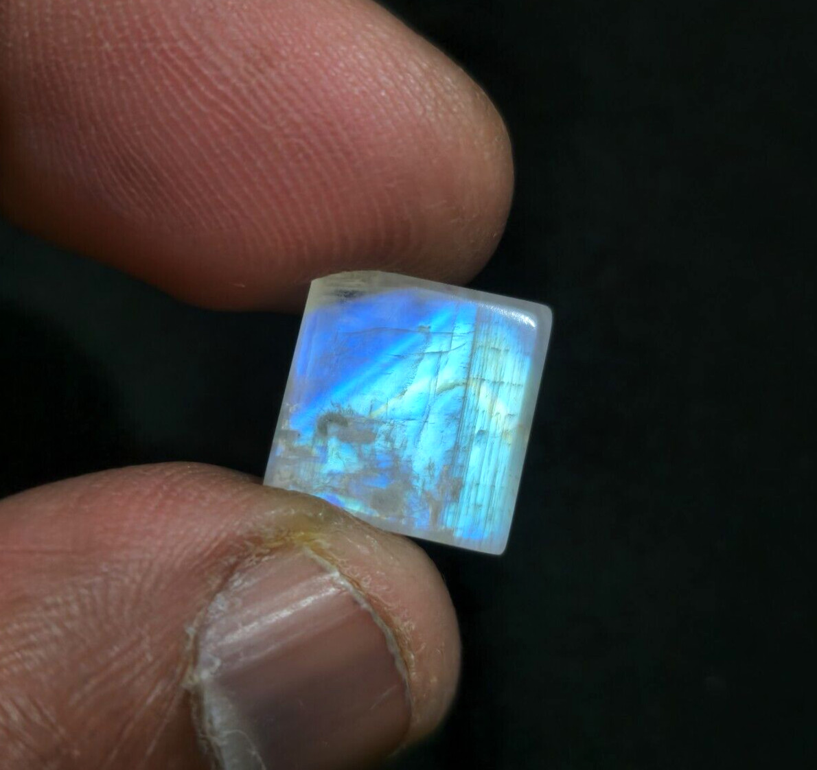 Top Quality Rainbow Moonstone Cabochon 12.50x12x5.5mm Loose Gemstone For Jewelry