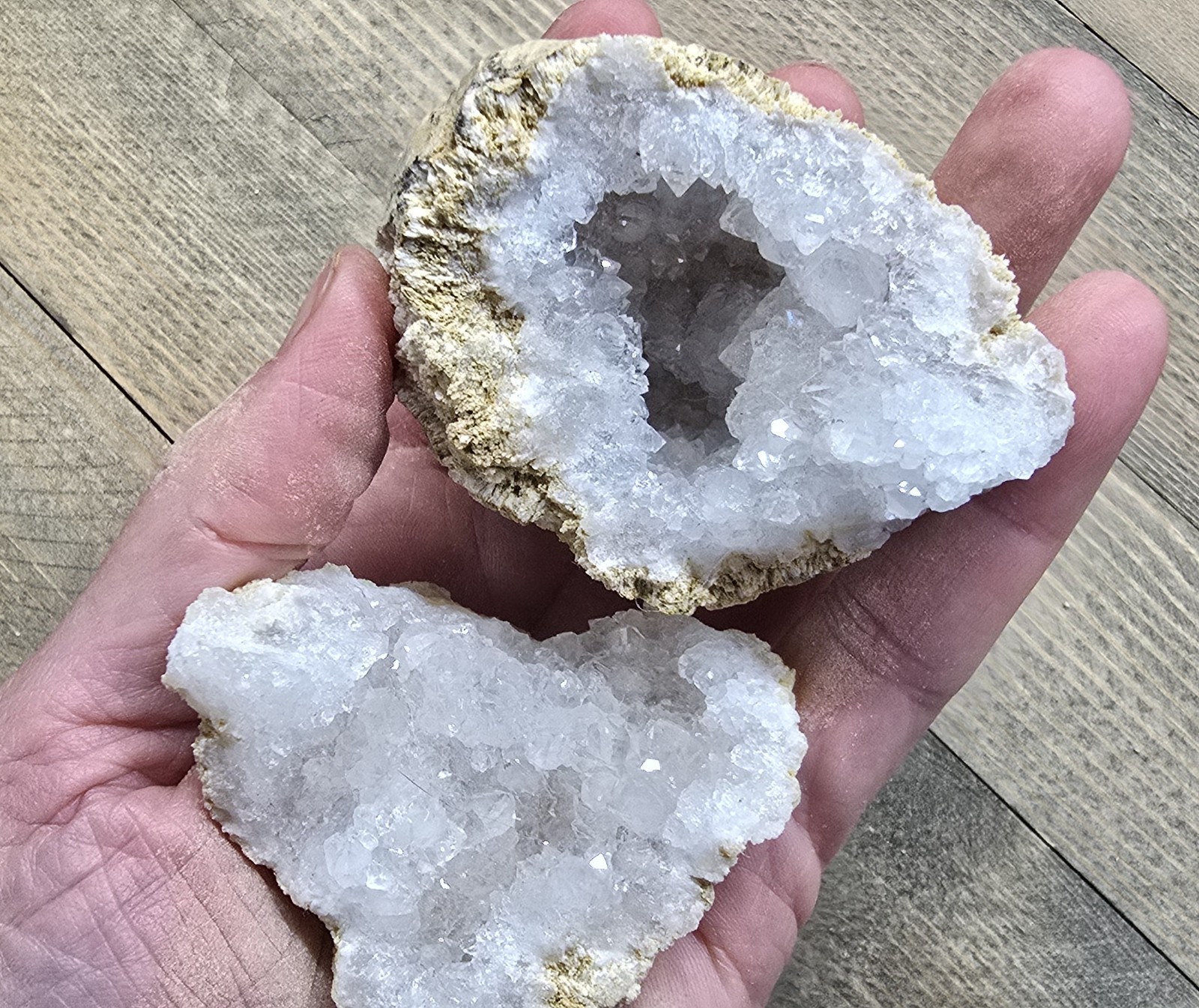Break Your Own Geodes XL Large Unopened (2-3 pieces) Gift Box Quartz Crystal