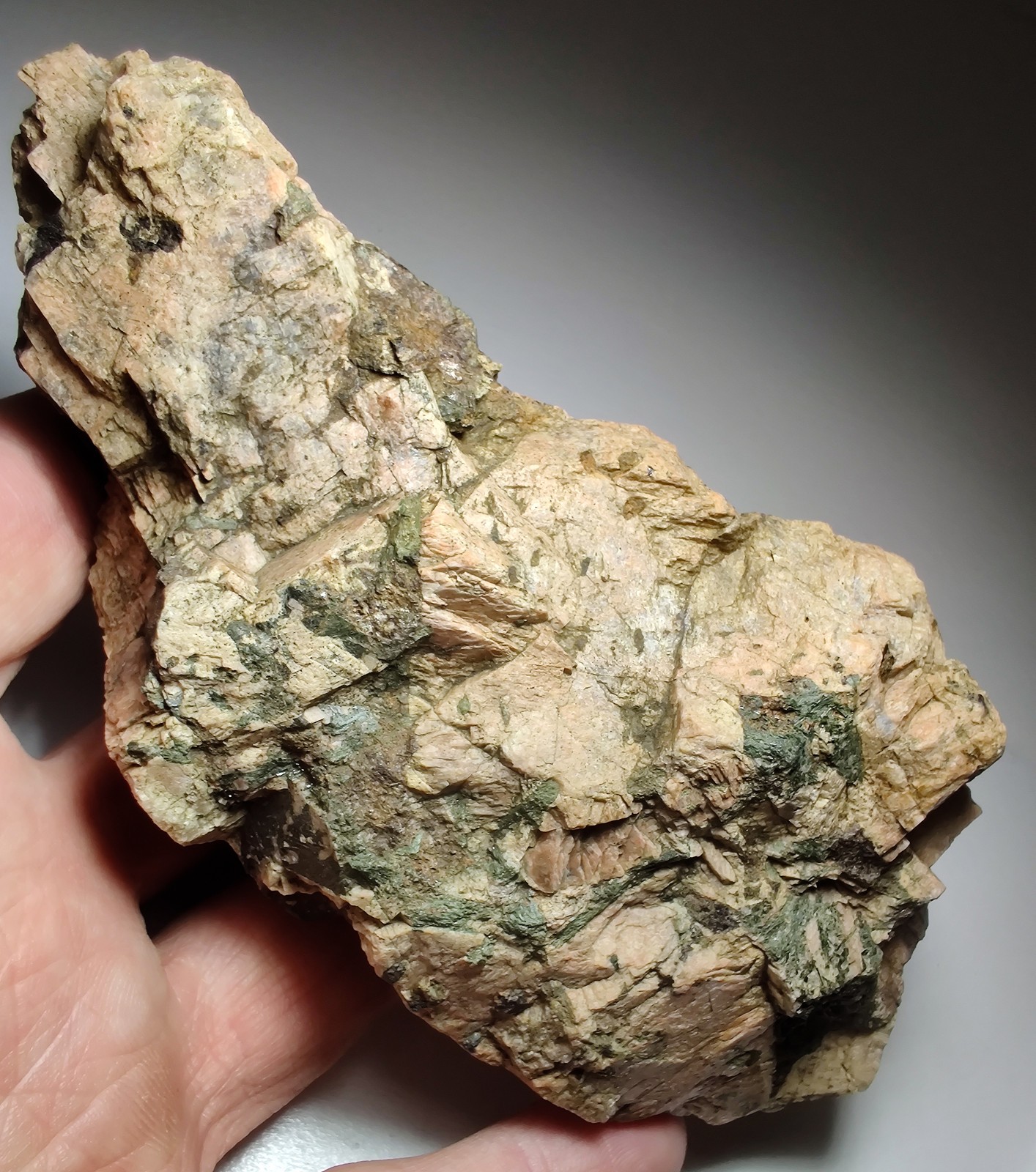 Aegirine crystals on Anorthoclase Feldspar. Stettin, Wisconsin. 574 grams.