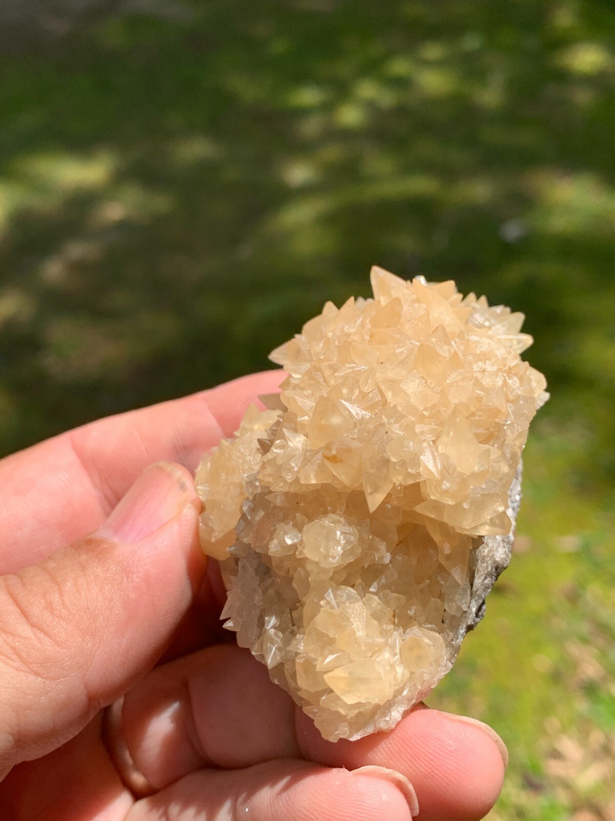 ☆ 2-1/2 x 2 Inch – CALCITE Crystal Cluster ☆ Pugh Quarry Ohio ☆463