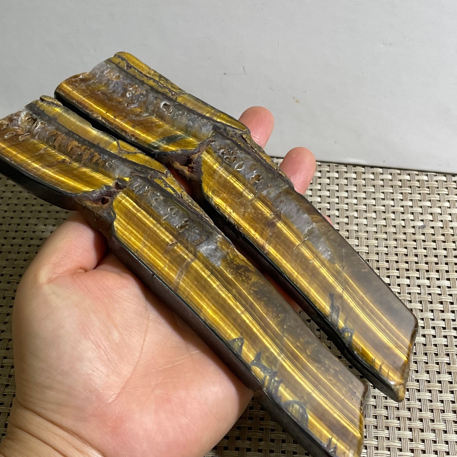 283g Natural tiger’s-eye Rough Raw Stone Rock Specimen Reiki healing 2pcs