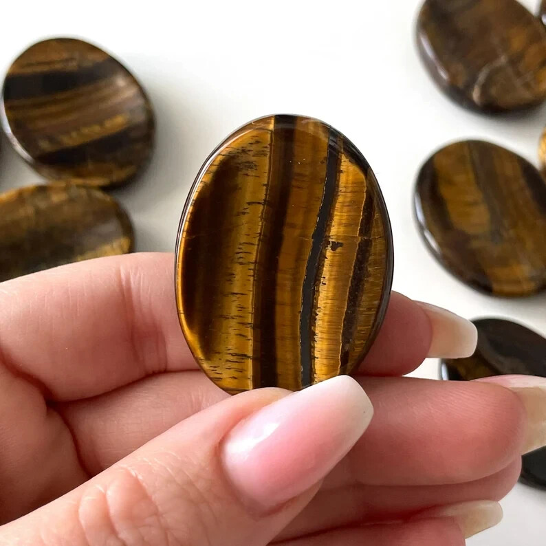 2Pcs Natural Tiger Eye Worry Palm Pocket Power Stone Rocks Crystal Specimens