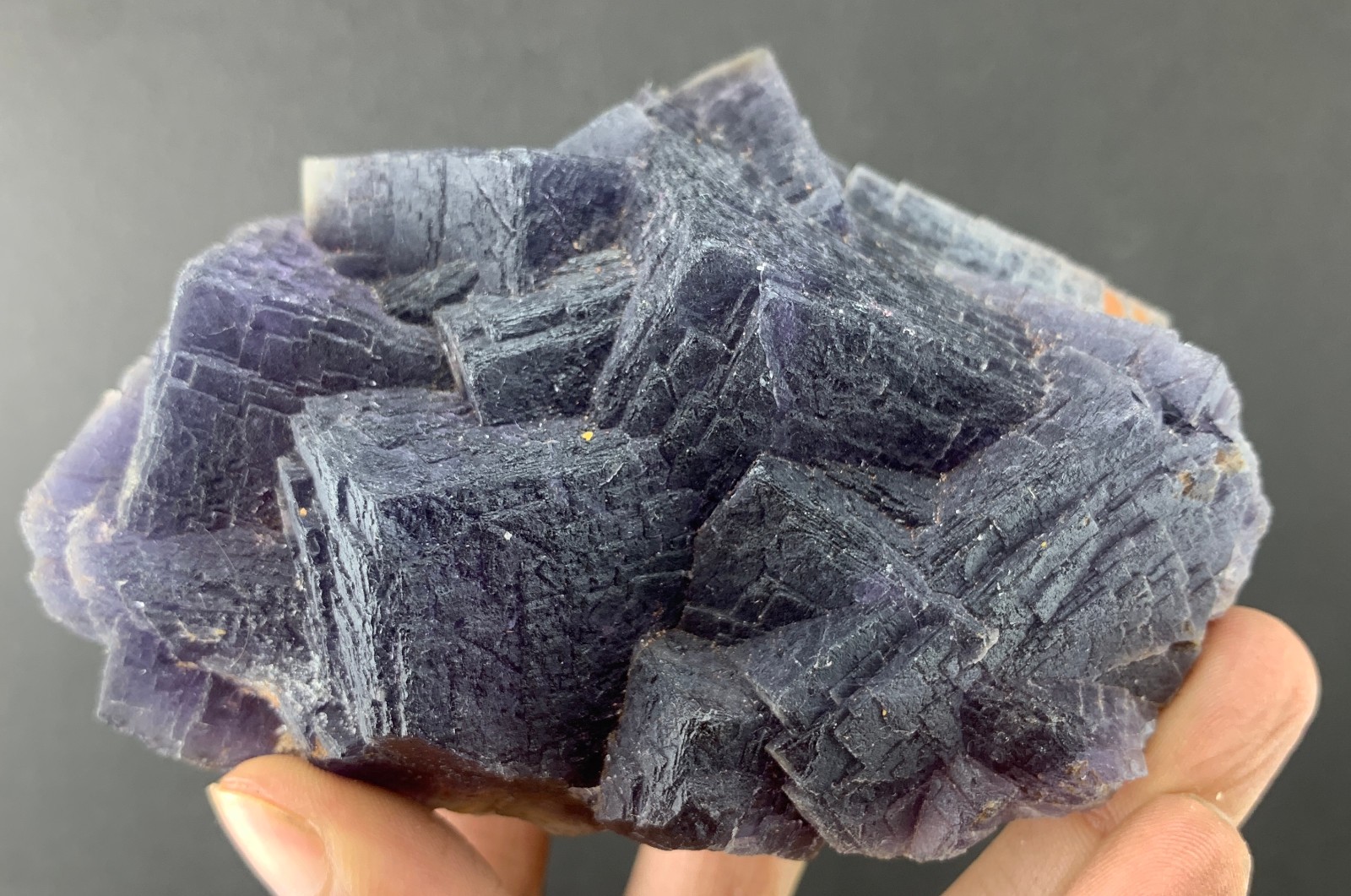 1.3LB NATURAL CUBIC UV REACTIVE FLUORITE CRYSTAL MINERAL SPECIMEN COLOR CHANGE.