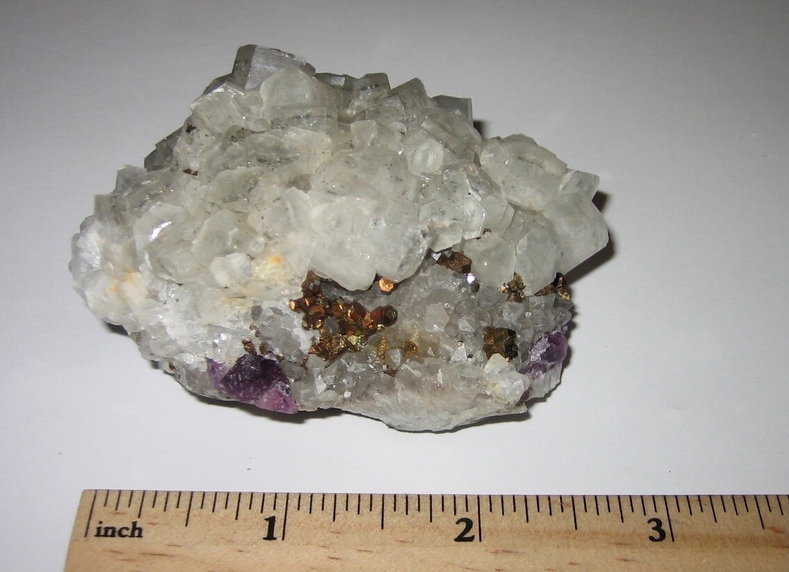3″ CALCITE CRYSTAL CLUSTER W/ FLUORITE CHALCOPYRITE FROM CT, USA ~ 202.3grams *A