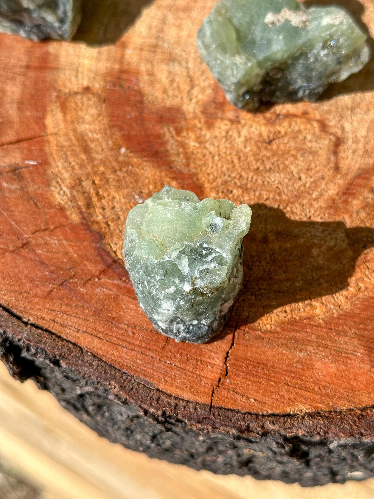 Raw Prehnite Stone / Karoo / Chiltonite / Prehnitoid / Edelite