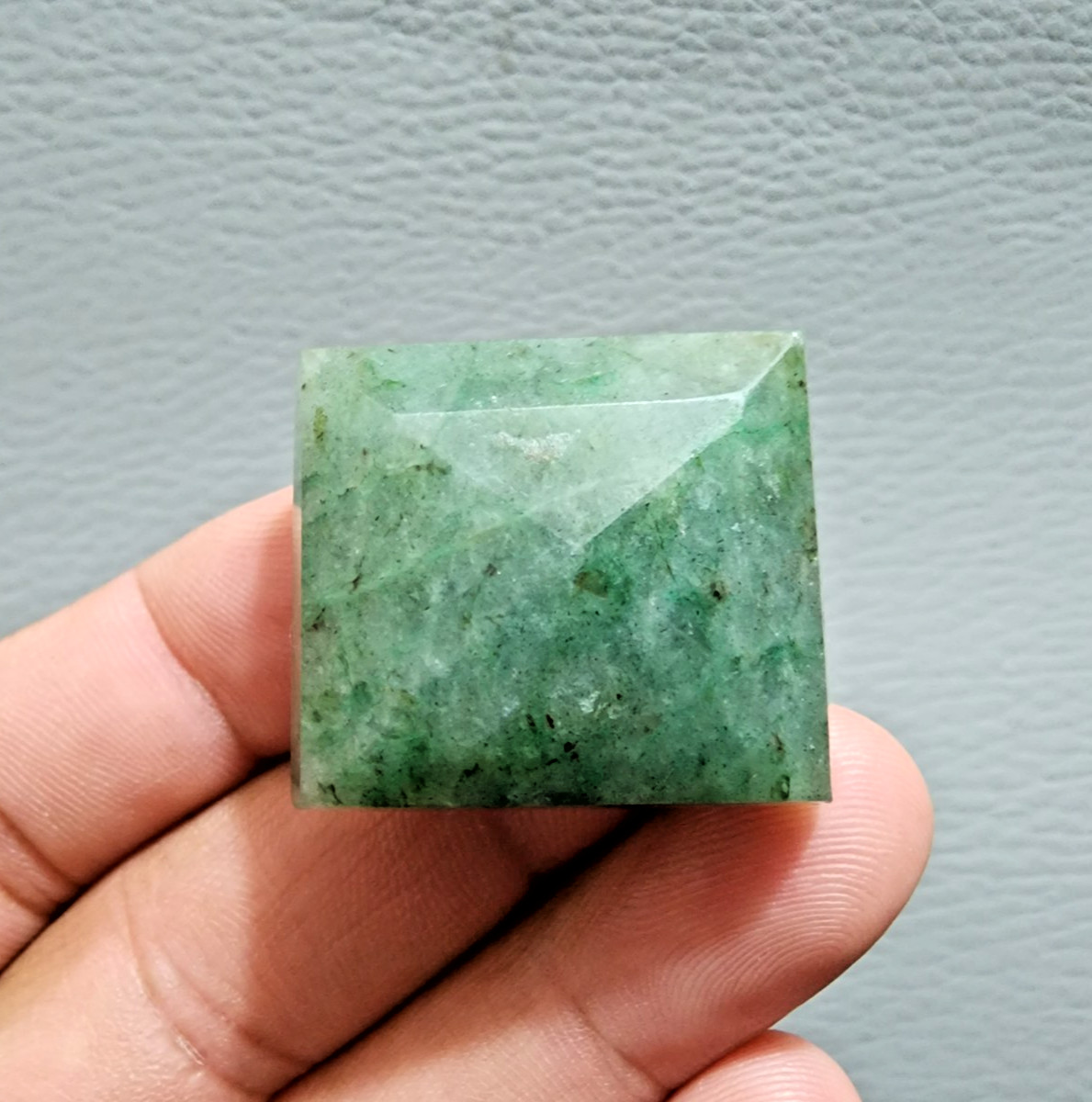 Beautiful Green Brazilian Emerald Square Shape 140 Crt Polished Loose Gemstone