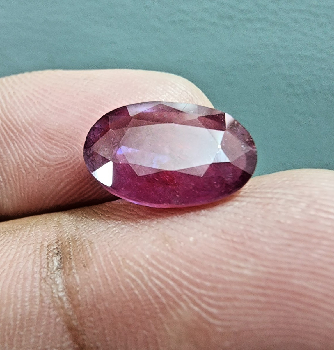 Excellent A+ Blood Red Ruby Faceted 6.27 Crt Oval Cut Gemstone Jewelry For Ring