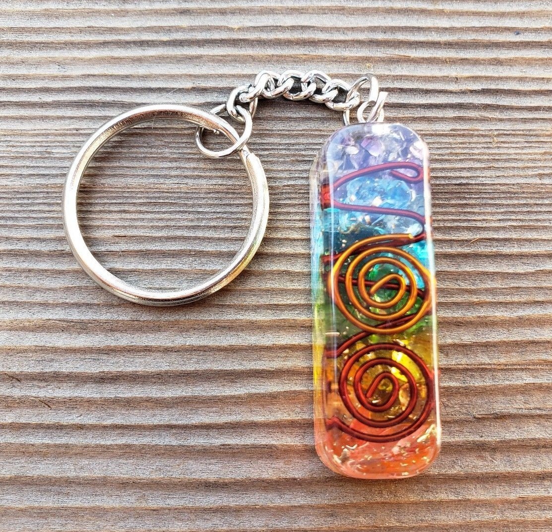 ORGONE 7 CHAKRA LAYERED GEMSTONE RECTANGLE KEYCHAIN ORGONITE (ONE)
