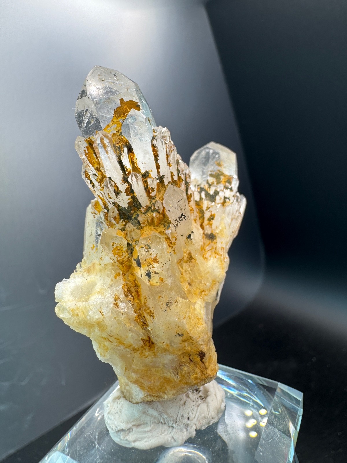 6069 Pineapple Quartz with Excellent Points and Clarity 74g Madagascar