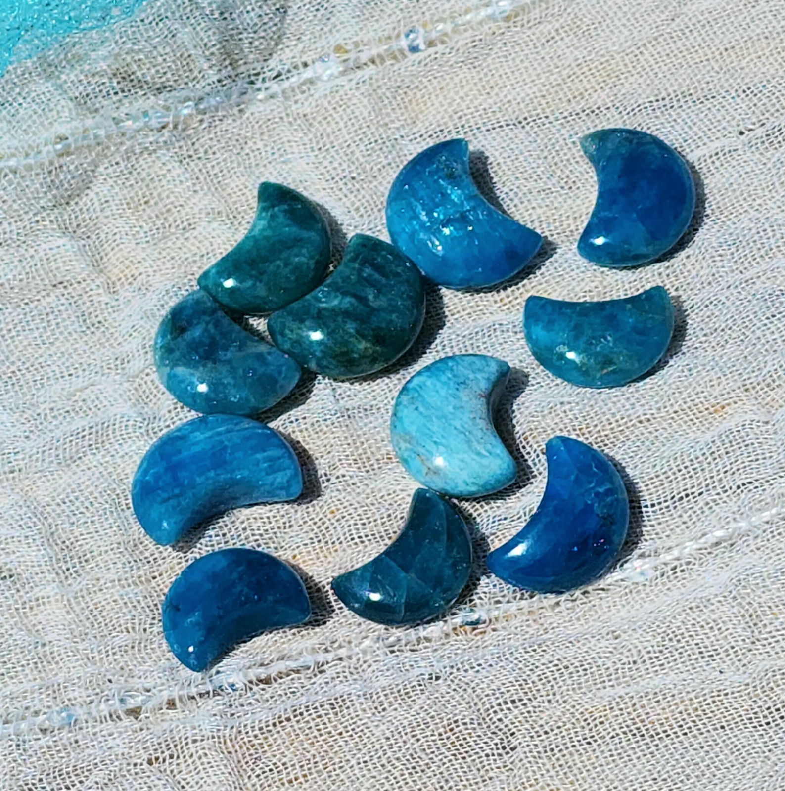 Wholesale Lot! 111 pcs – Crystal Mini Moons and Stars – Party favors, gifts
