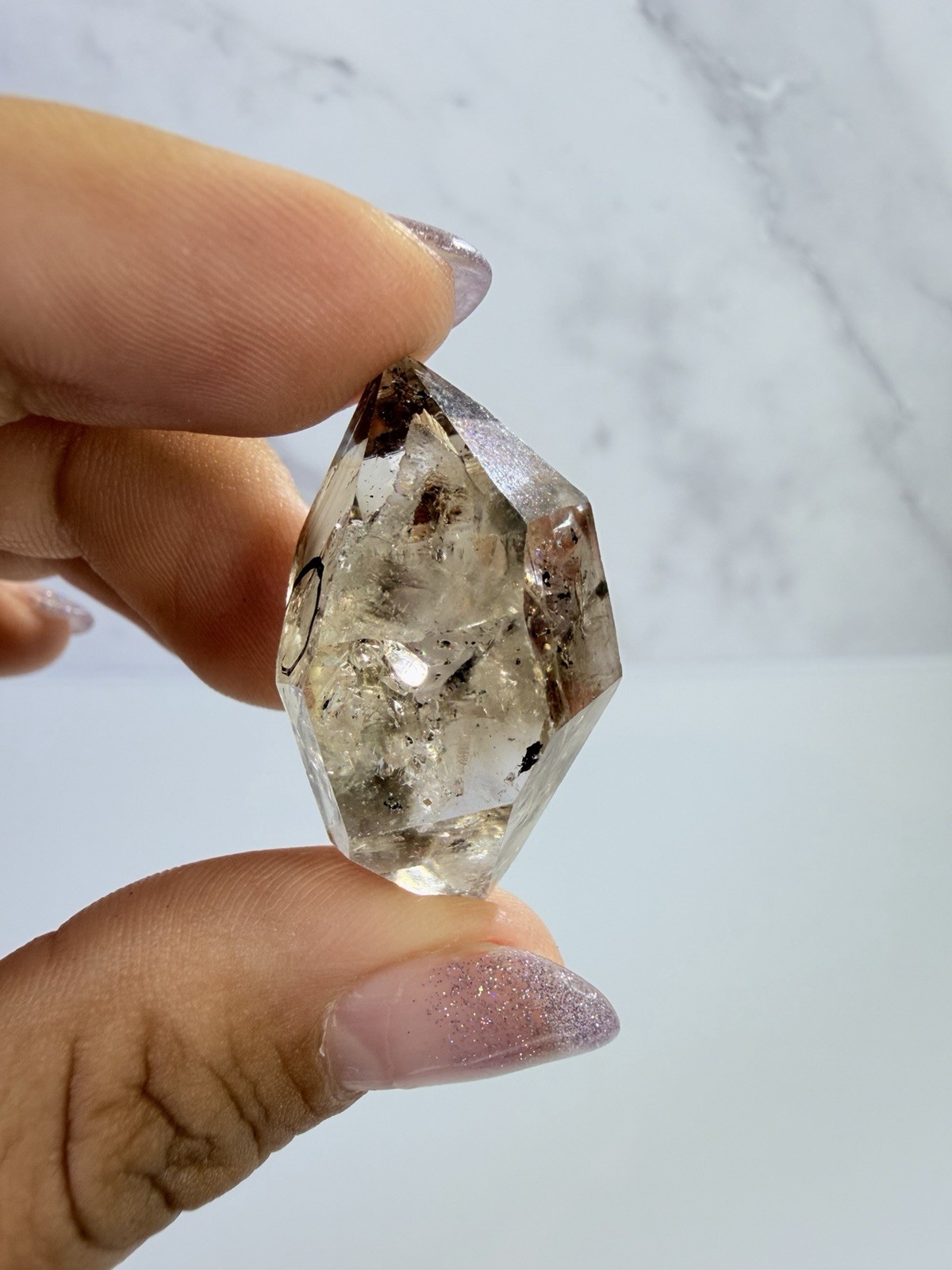High Luster Enhydro Quartz w/ Moving Bubble &/or Carbon/Black Inclusions,A517