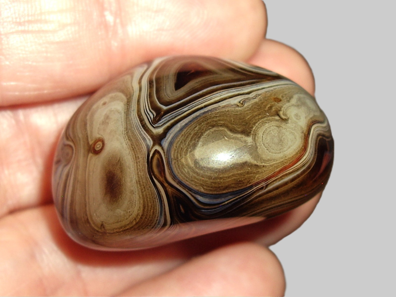 Beautiful Translucent Banded Agate Polished Pebble from Madagascar 28.6g