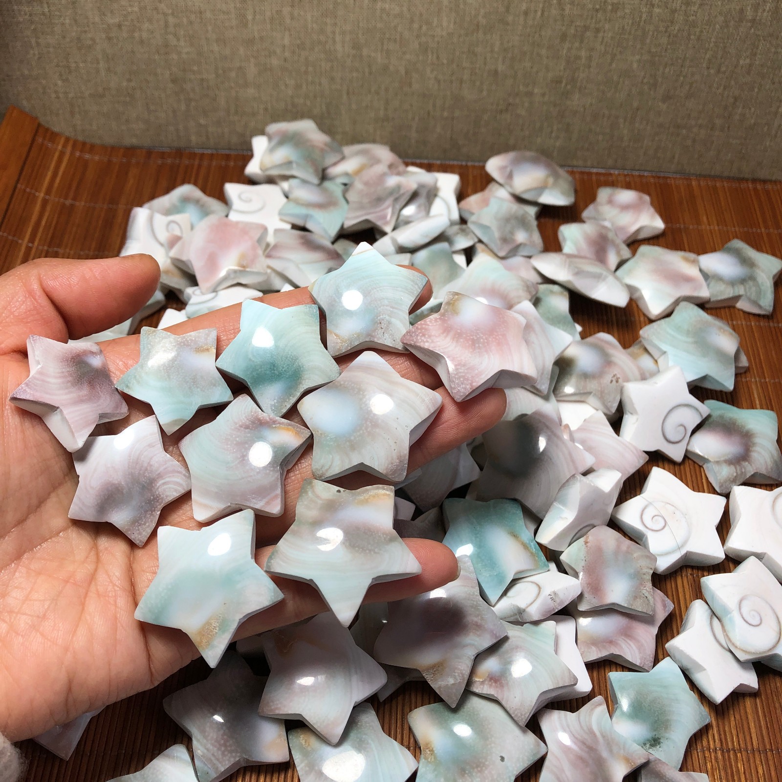 1000g Rare sun shell Reiki Shiva Eye ocean semi-precious stone 100-120pcs A3311