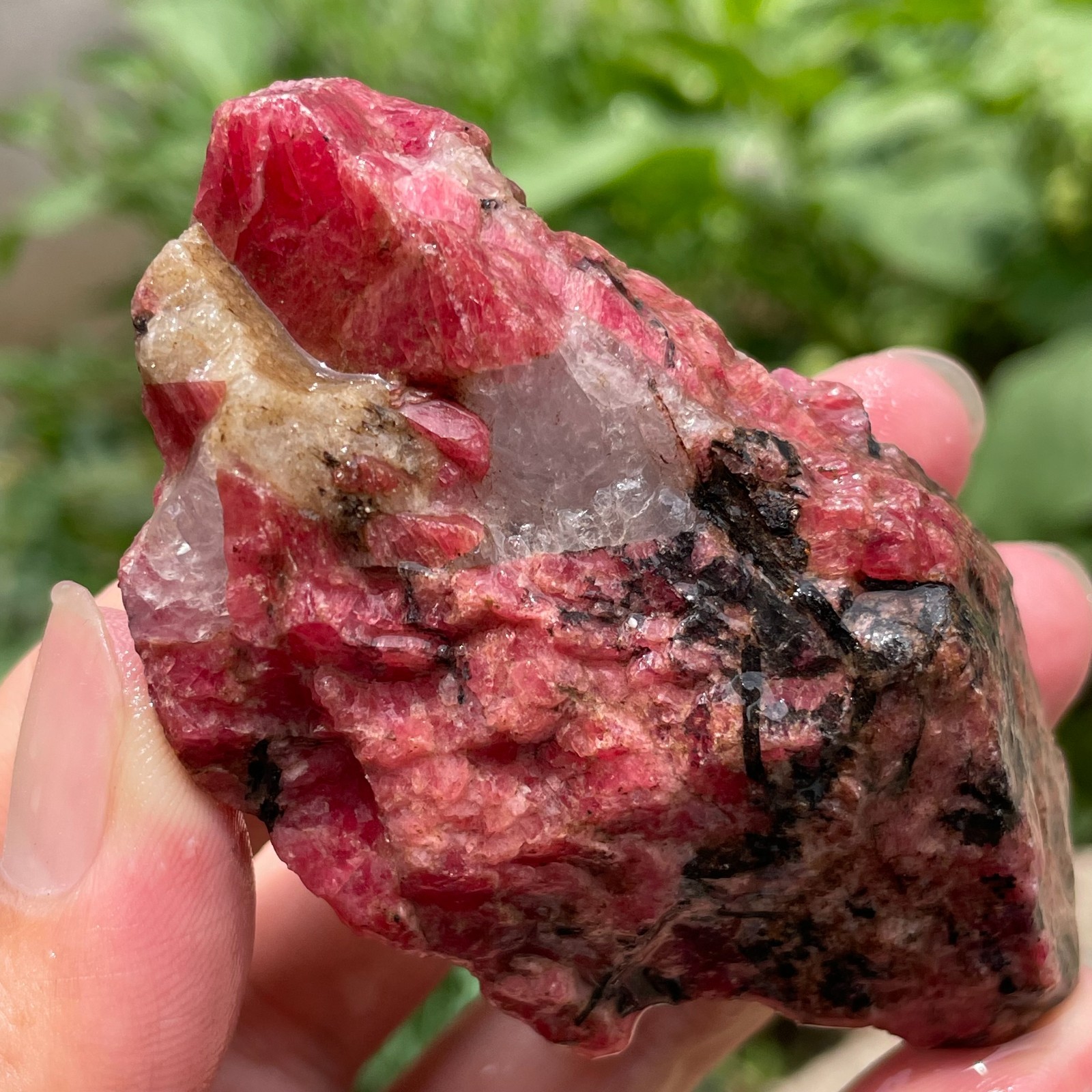 166g Small Raw Ore Red Black Rhodonite Quartz Gemstone Mineral Specimen