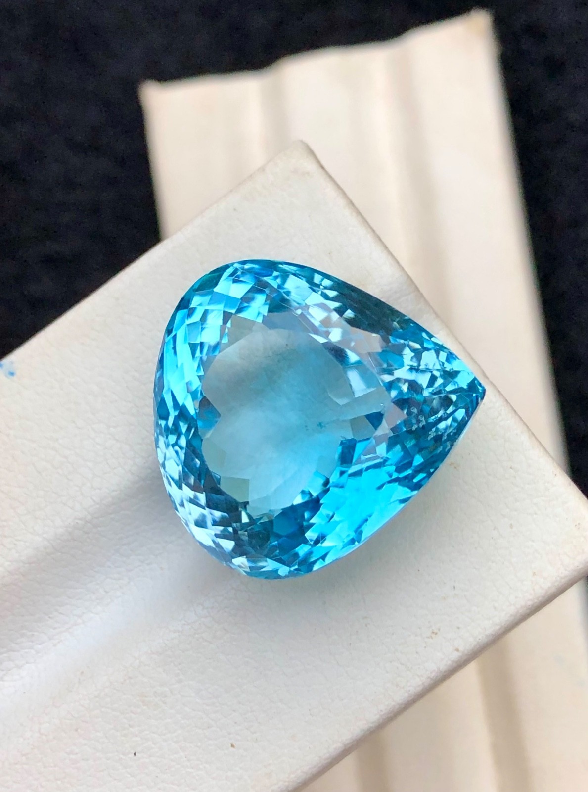 40 Carats Topaz, Swiss Blue Topaz Gemstone, Loupe Clean Topaz Cut Stone 4 Jewel