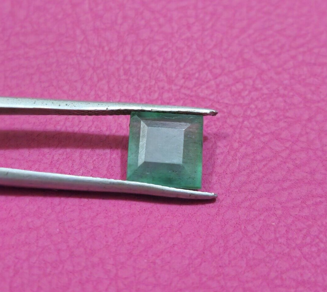 Glowing 2.90 Crt Green Zambian Emerald Faceted Square Cut Shape Loose Gemstone