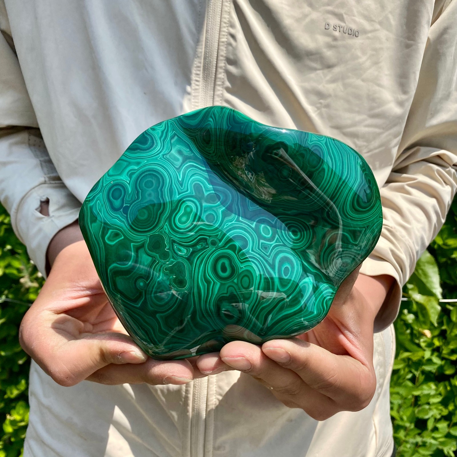 3.08LB Natural glossy Malachite transparent cluster rough mineral sample