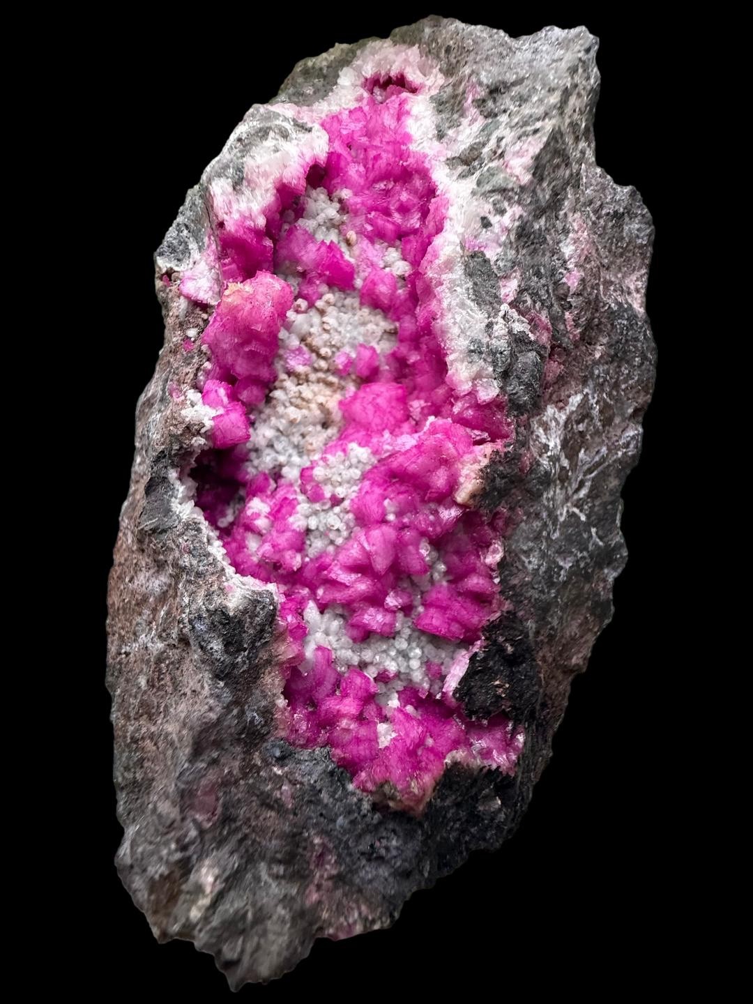 Vibrant Pink CALCITE (Var. COBALTOAN CALCITE), Morocco