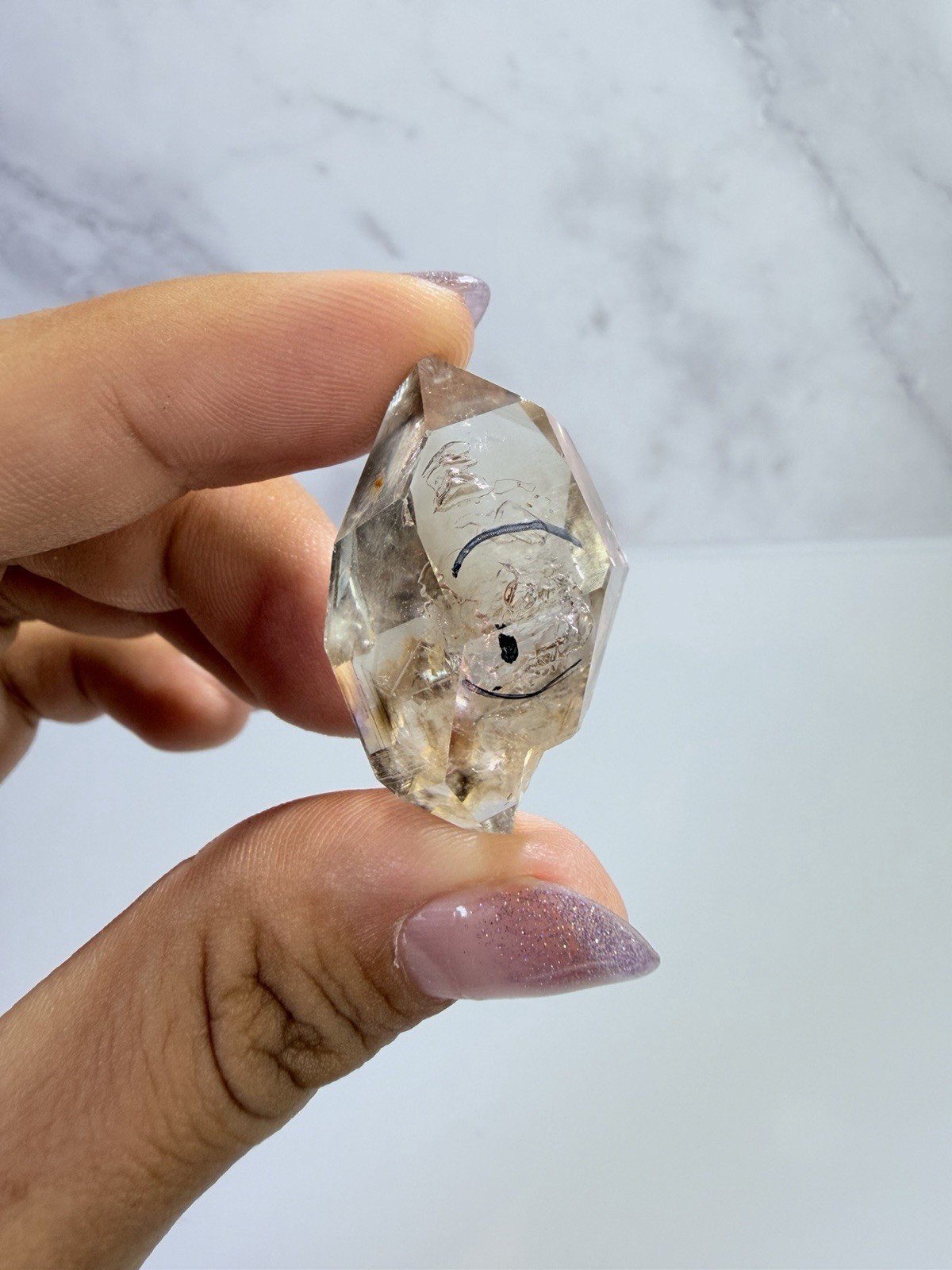 High Luster Enhydro Quartz w/ Moving Bubble &/or Carbon/Black Inclusions,A516