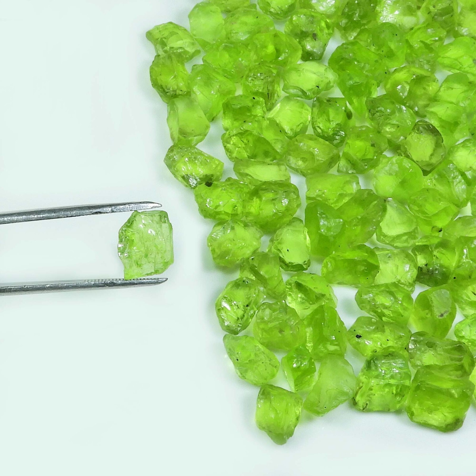 Natural peridot Rough Gemstone Specimen peridot crystal raw Loose rough 5-8 mm