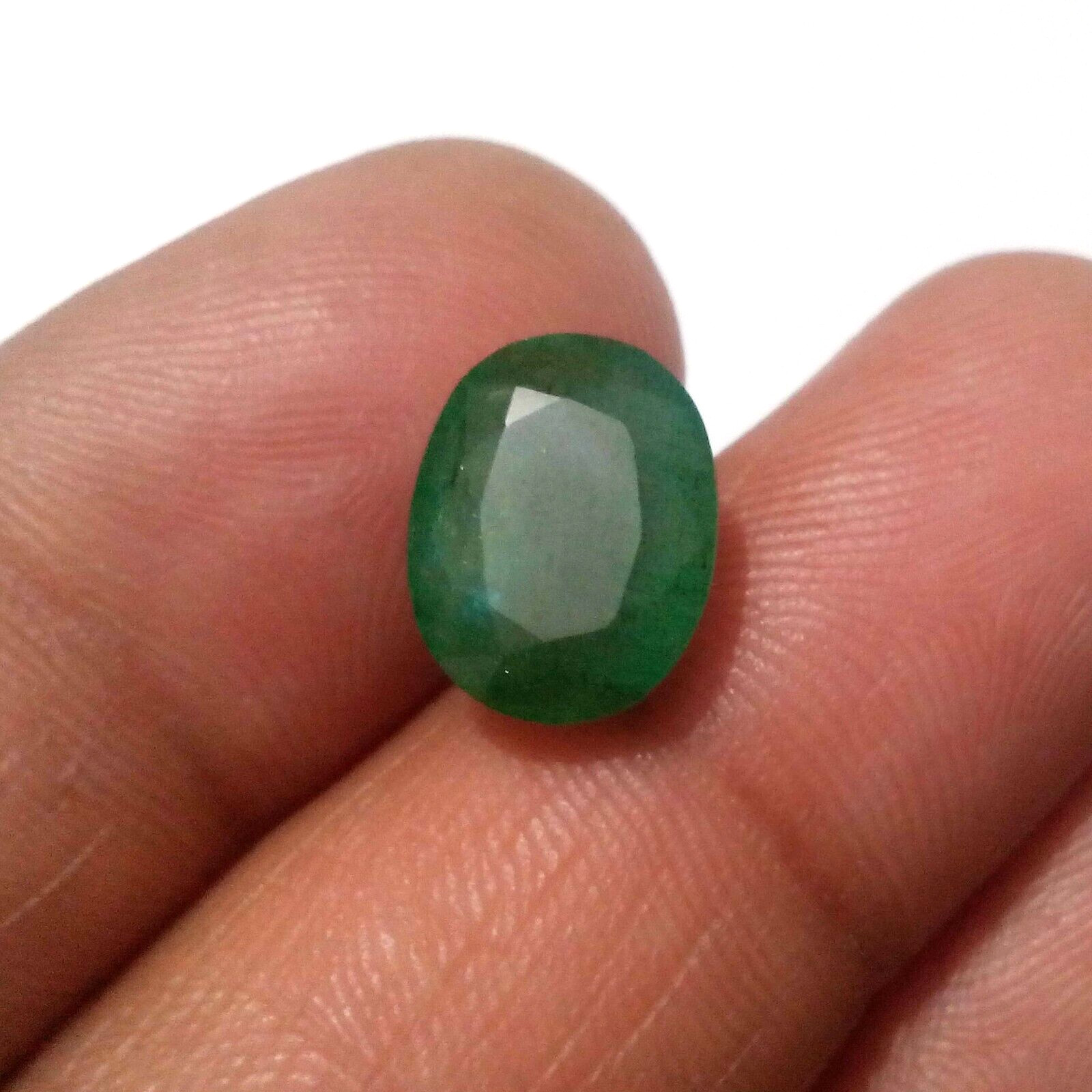 100% Natural Zambian Emerald Oval Shape 5.85 Crt Green Faceted Loose Gemstone