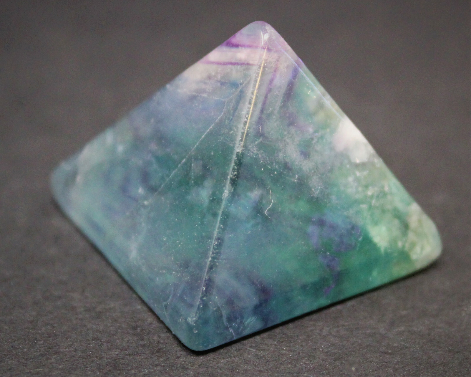 Fluorite Crystal Pyramid, Medium 1″ – 1.25″ (Gemstone Reiki Fluorite Pyramid)